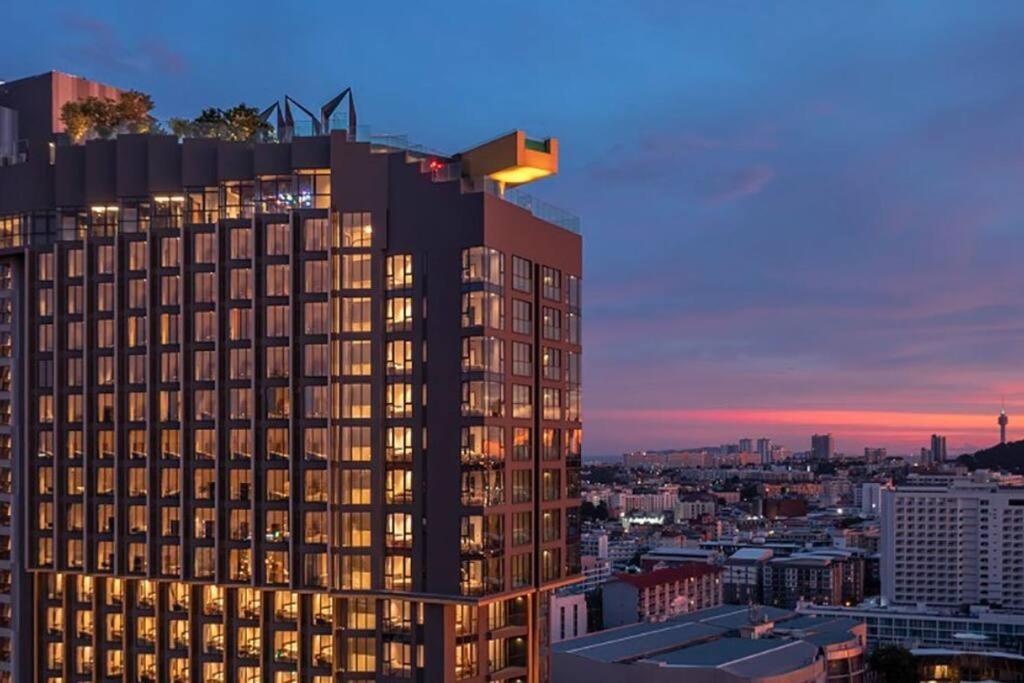 Apartment Edge Near Walking Street