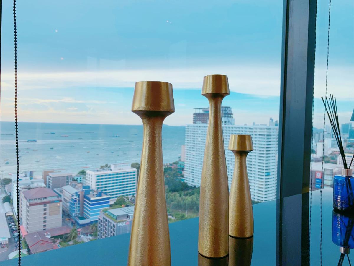 The Base Seaview Apartment *