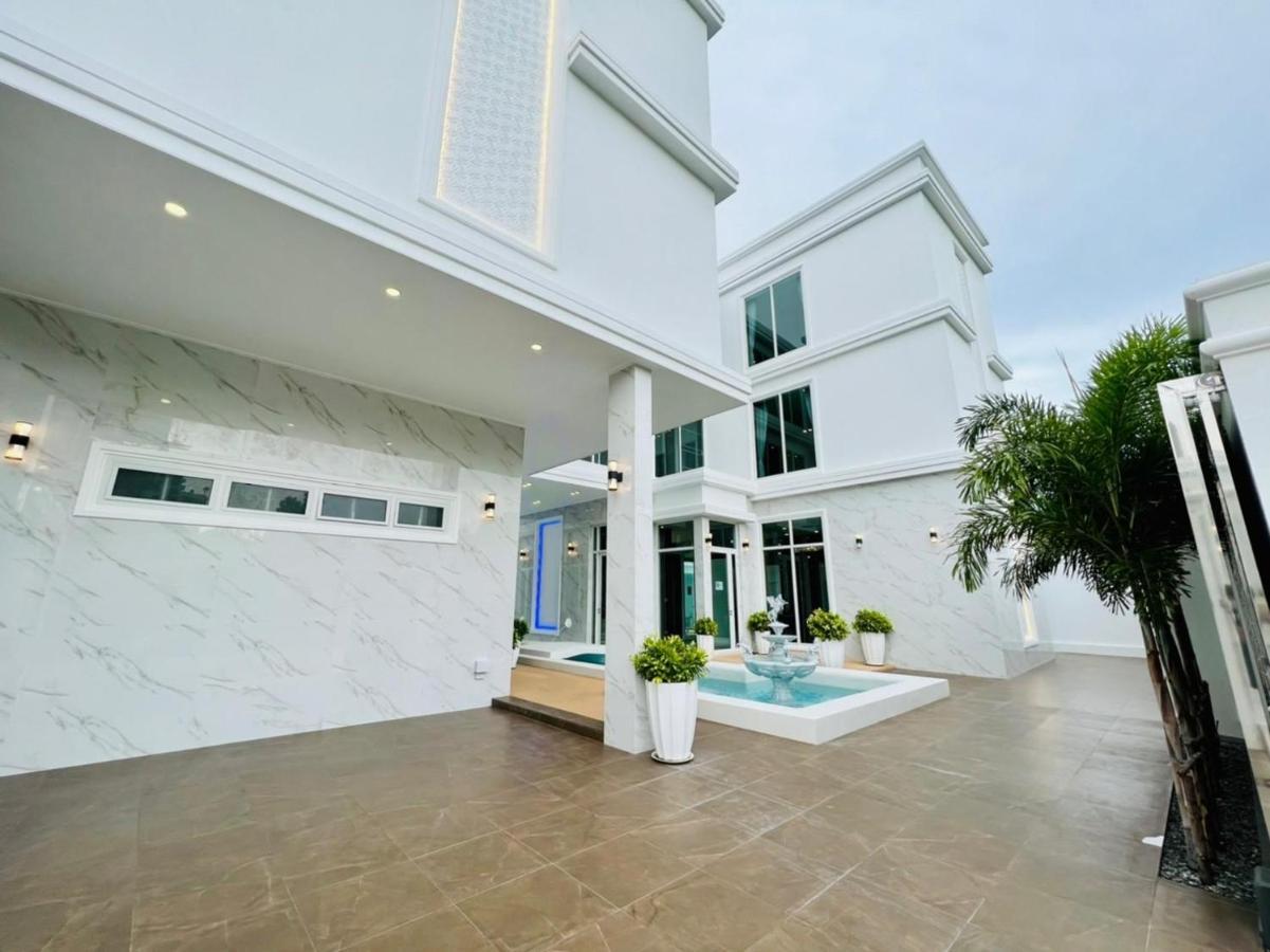 Elysium Pool *