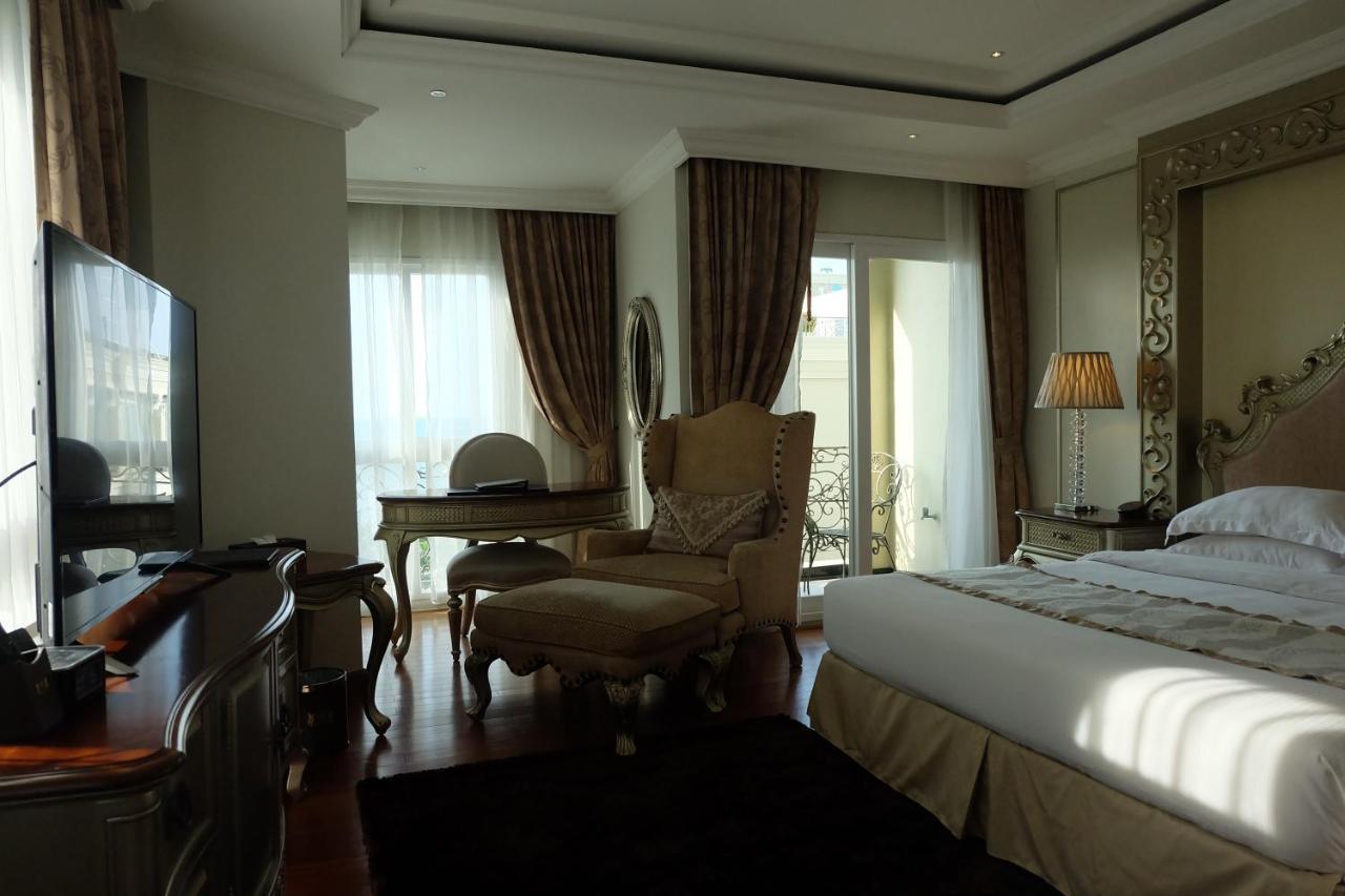 Lk The Empress Hotel 4*