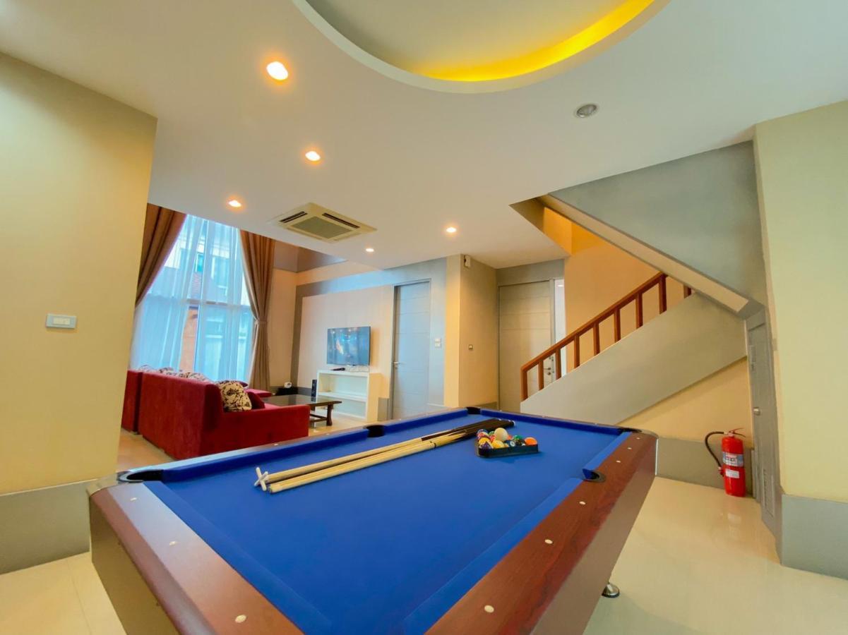 Twenty Two Pool Pousada Pattaya