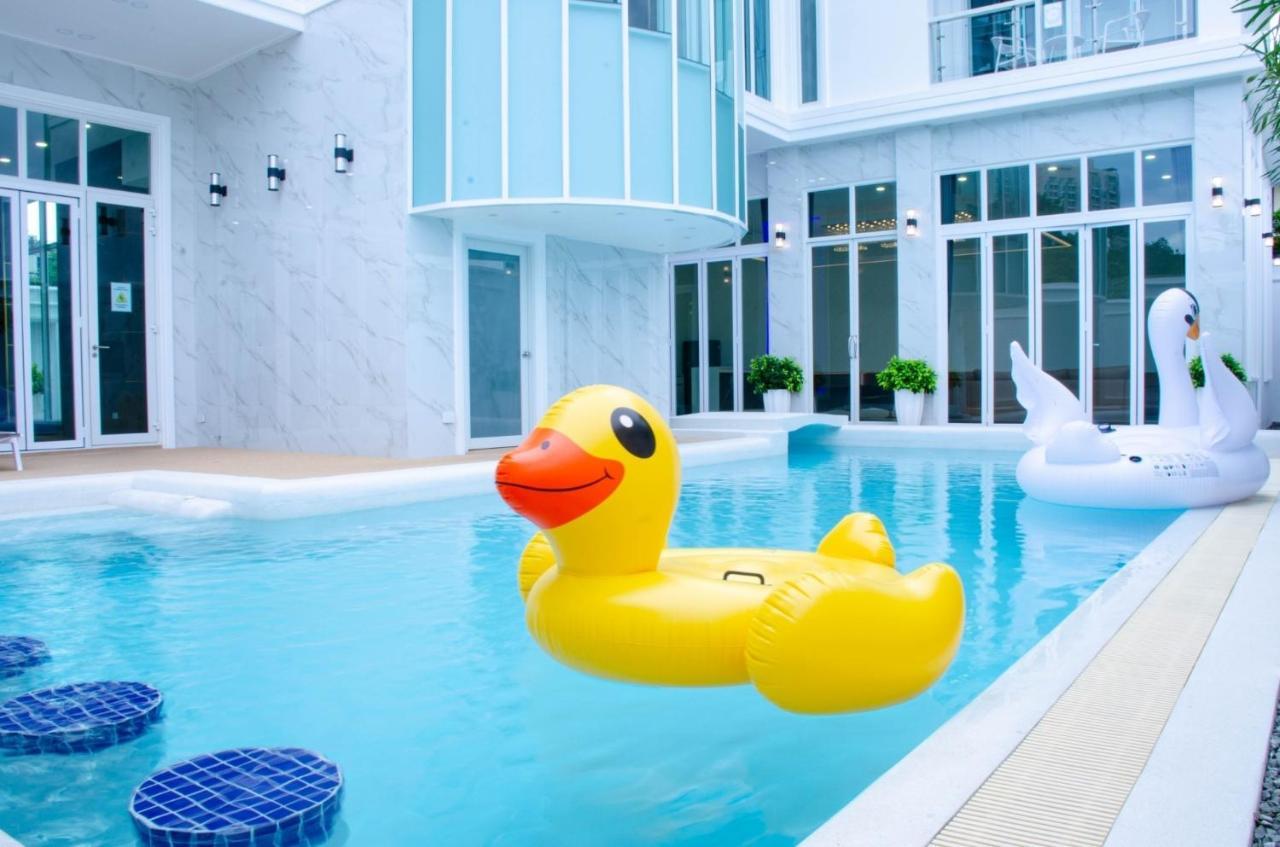 Villa Elysium Pool