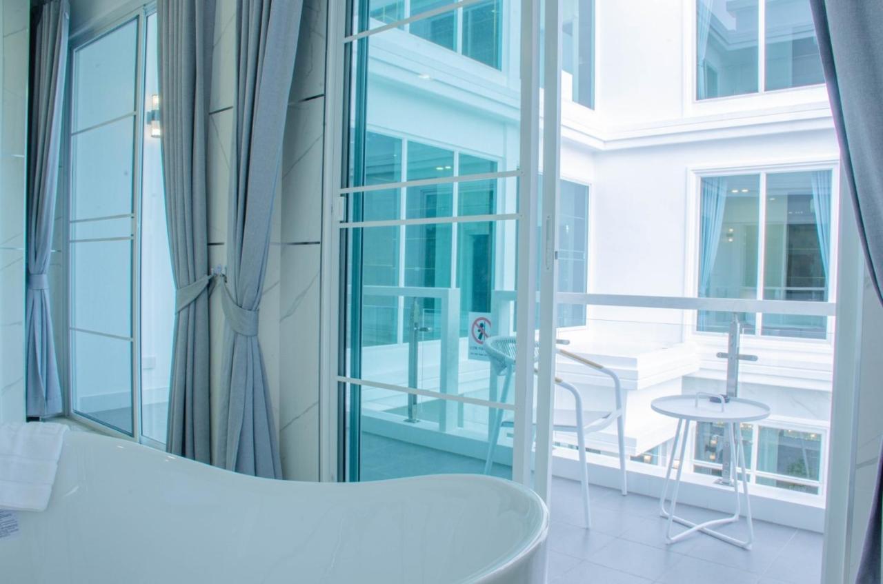 Elysium Pool Villa *