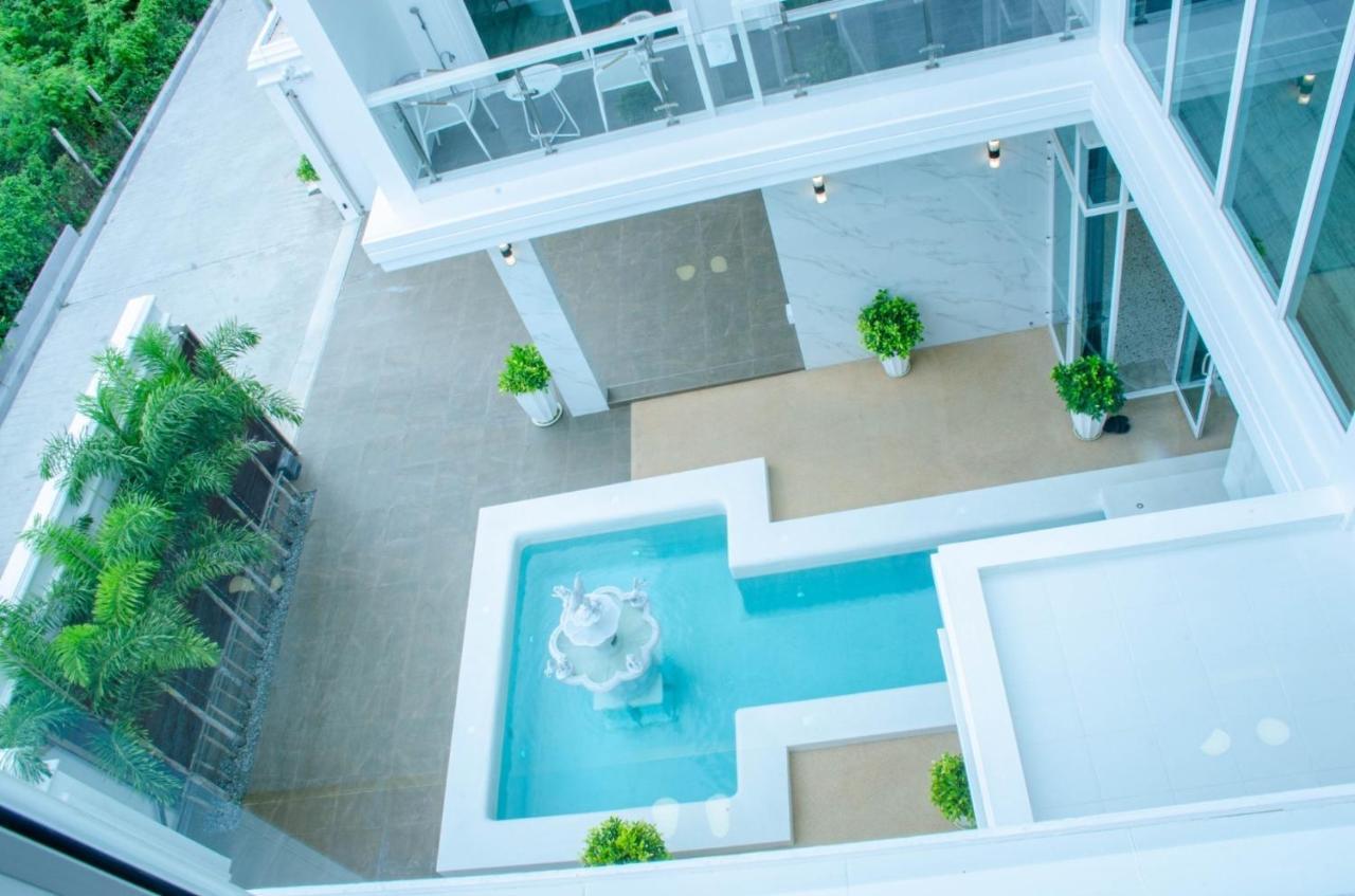 Elysium Pool Pattaya