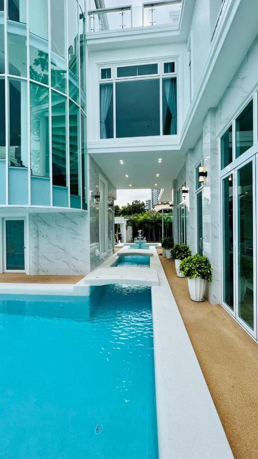 Villa Elysium Pool