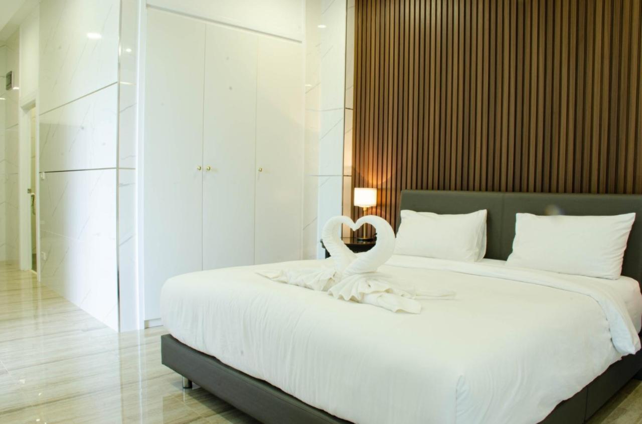 Villa Elysium Pool *