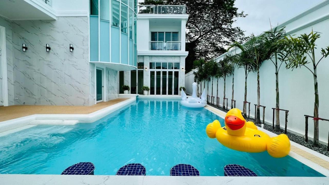 Elysium Pool Pattaya