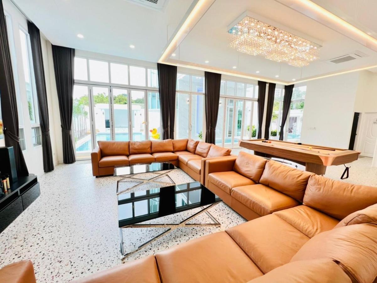 Villa Elysium Pool