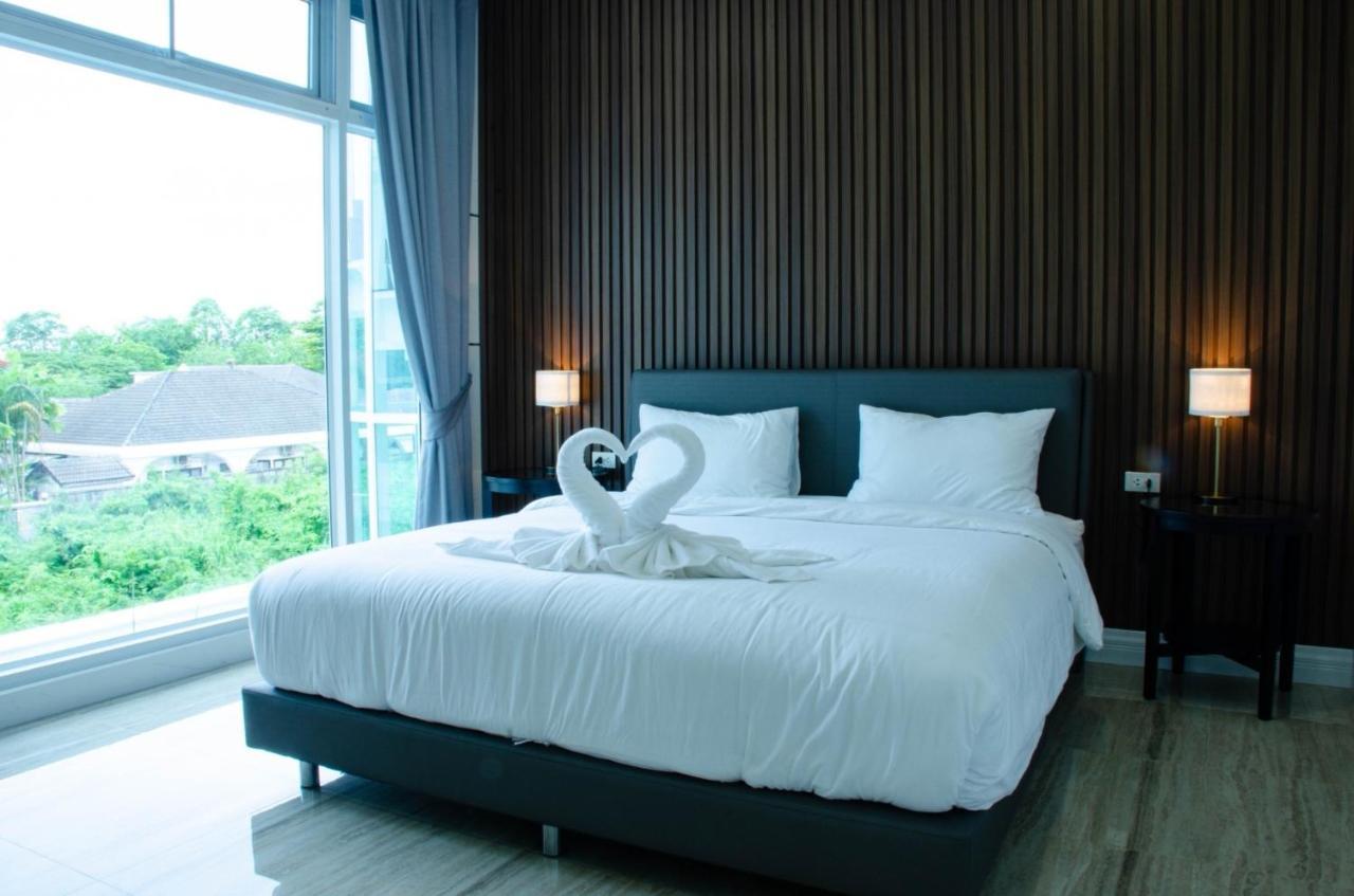Elysium Pool Villa Pattaya