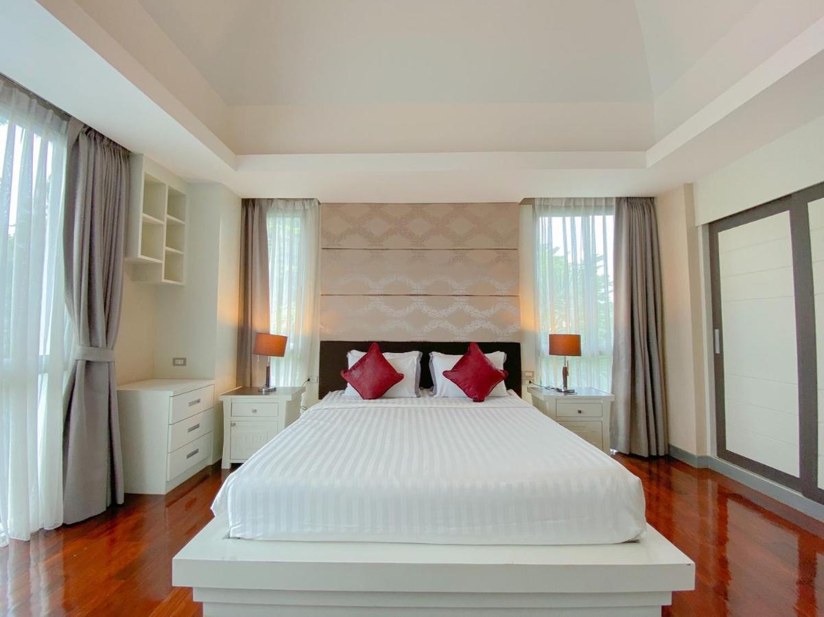 Twenty Two Pool Pousada Pattaya