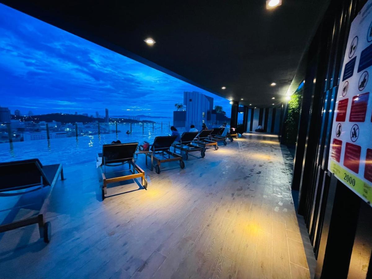 The Base 2 Bed 2 Bath By Pupu Apartamento Pattaya