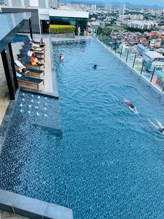 The Base 2 Bed 2 Bath By Pupu * Pattaya