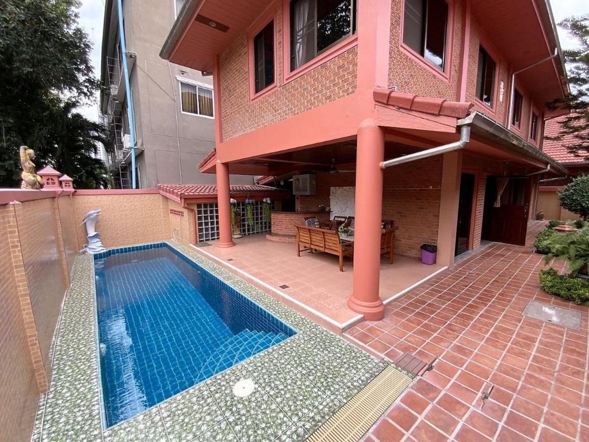Casa de hóspedes Magadan Pattaya