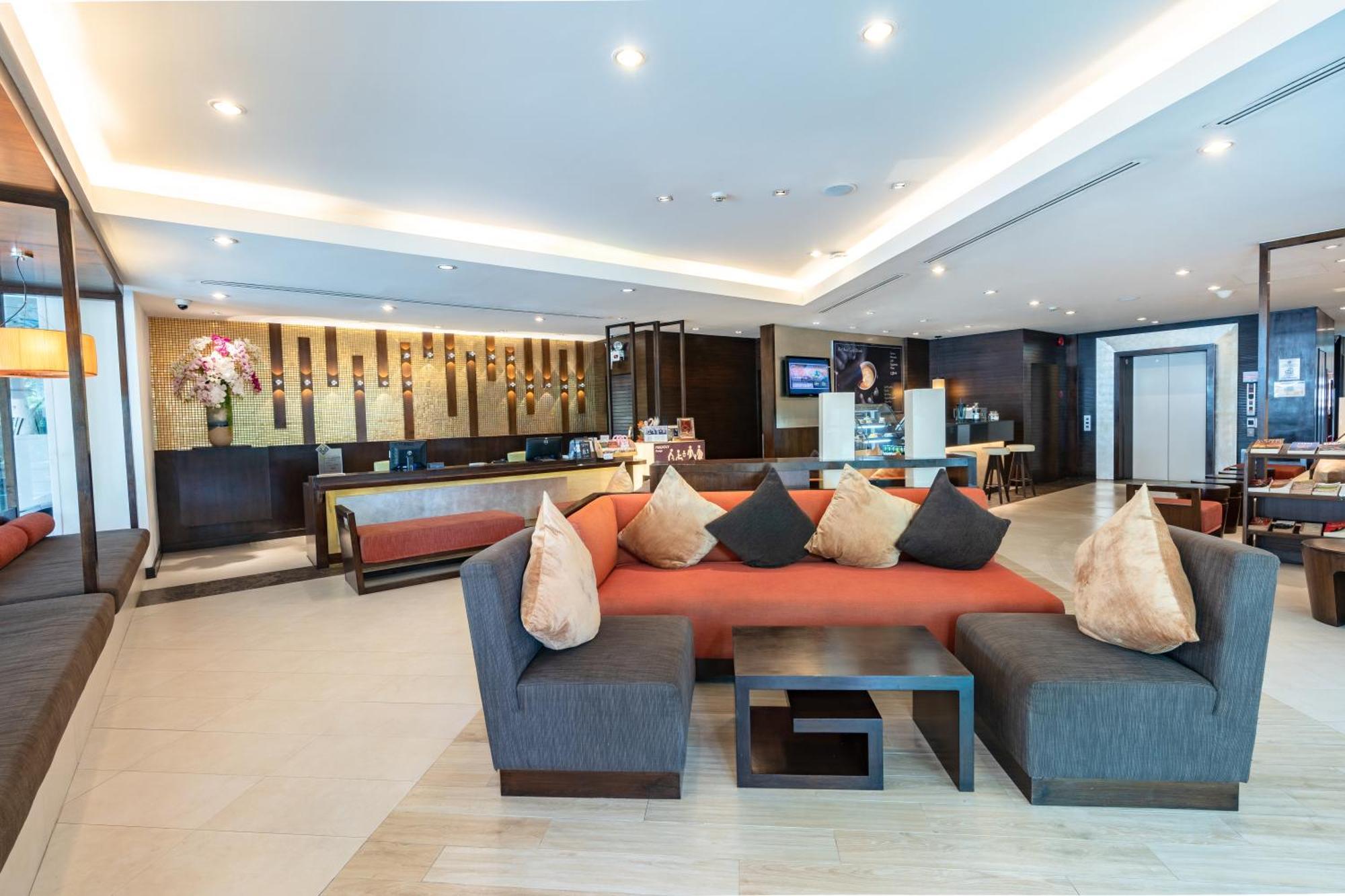 โรงแรม A-one 4*
