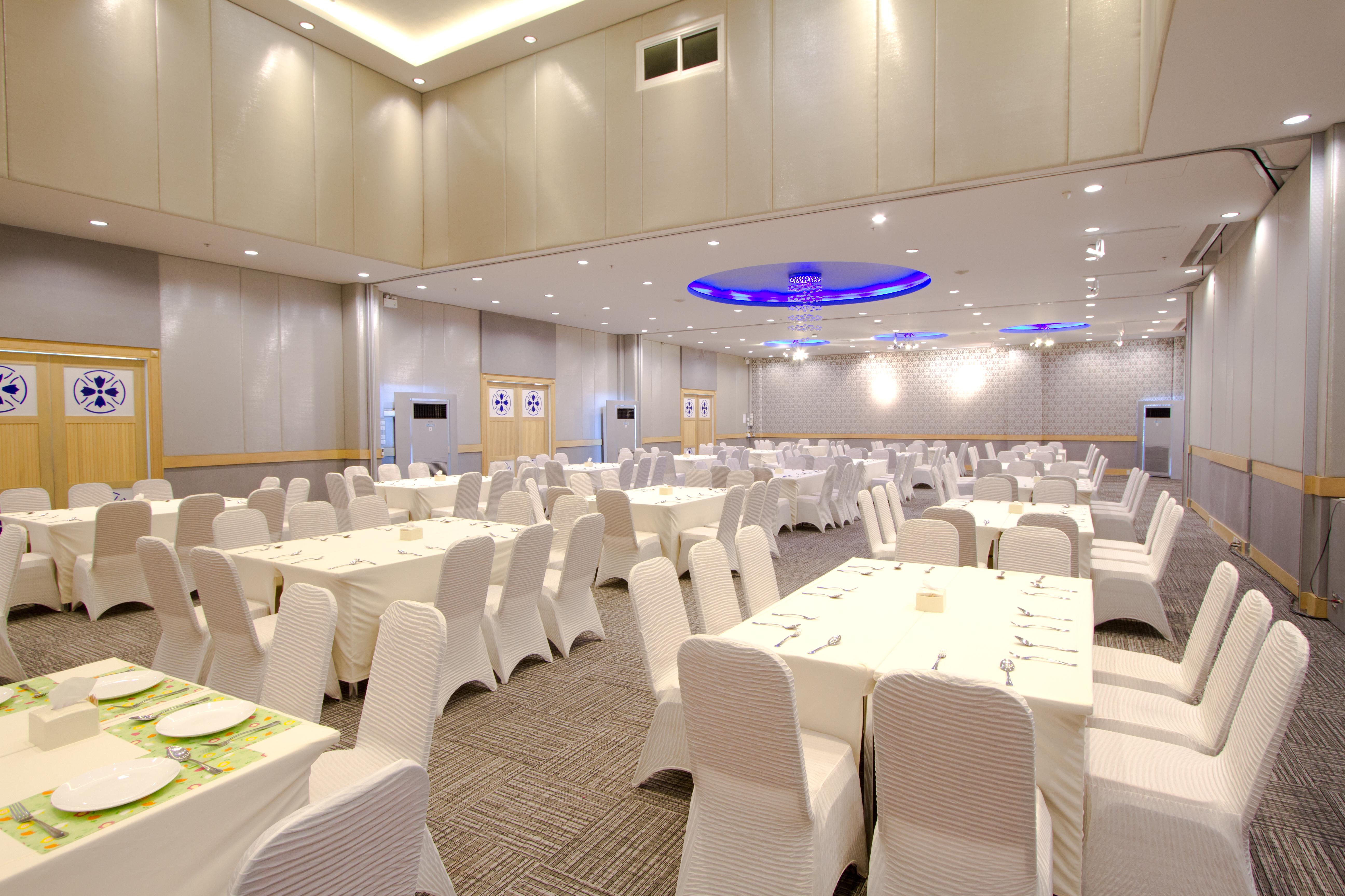 Grand Bella Hotel