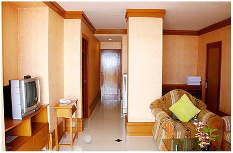 Hotel Mike 3*