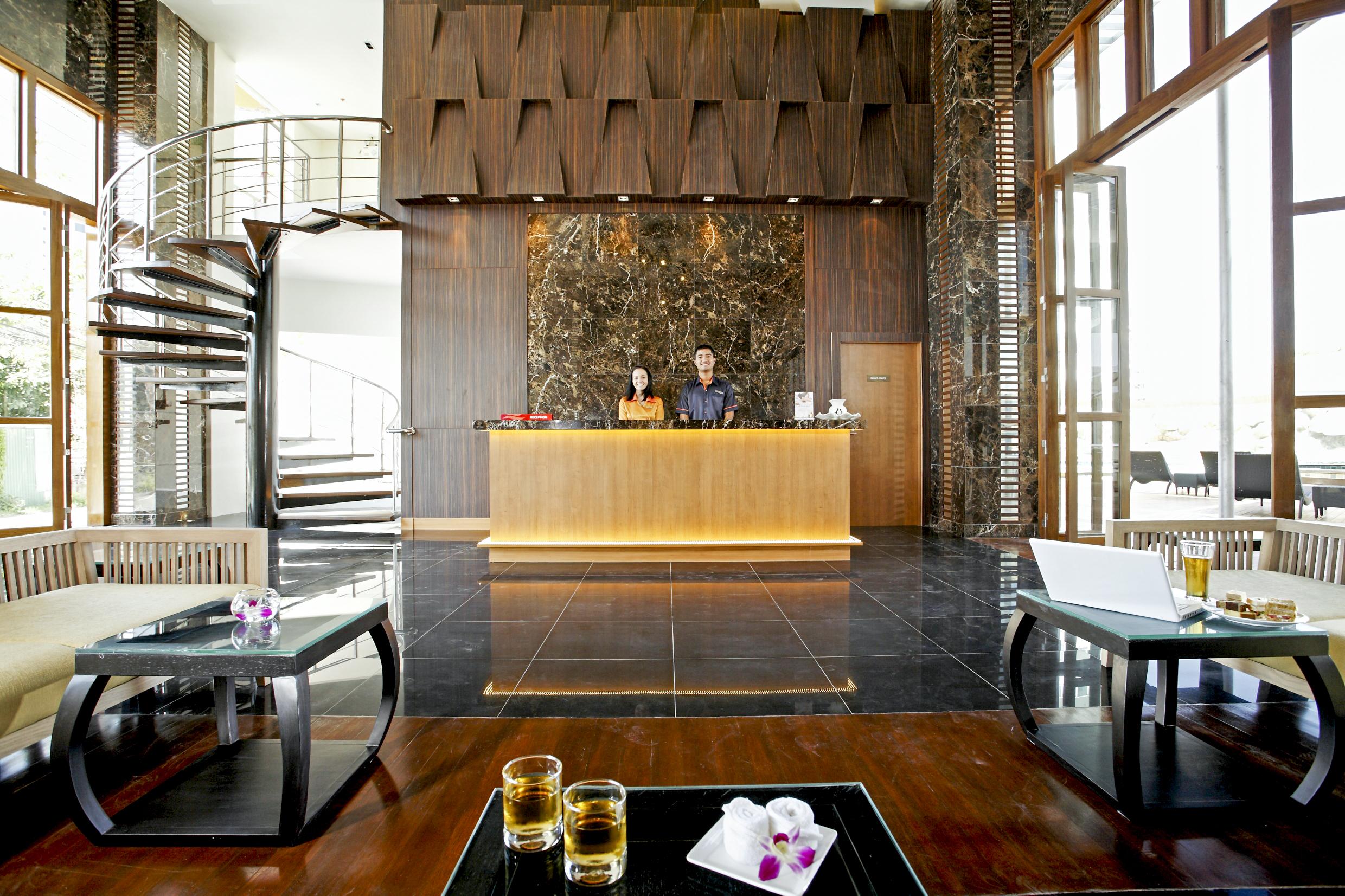 Hotel Centara Nova 4*