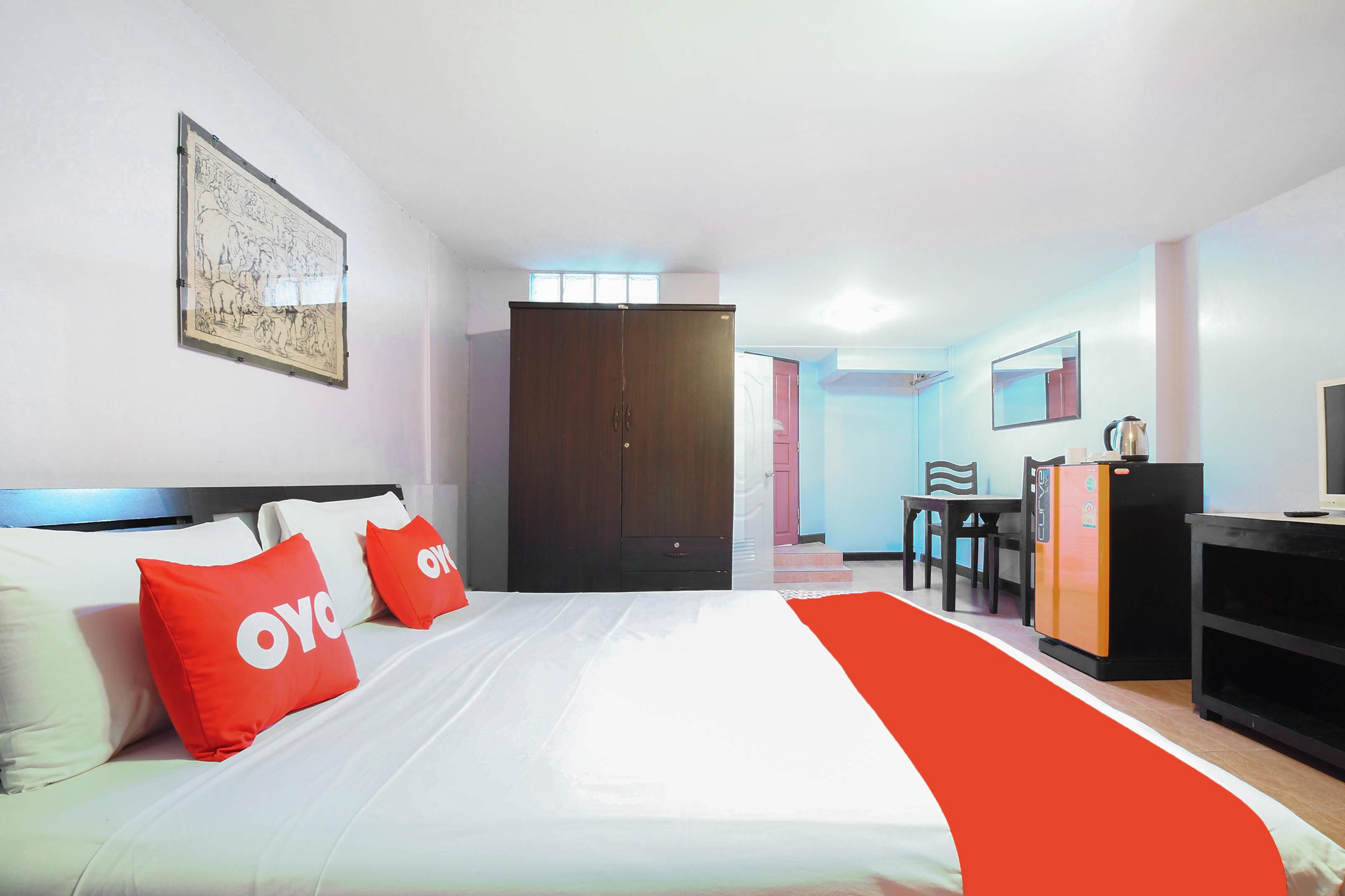 Hotel Oyo 963 Sunshine 2*