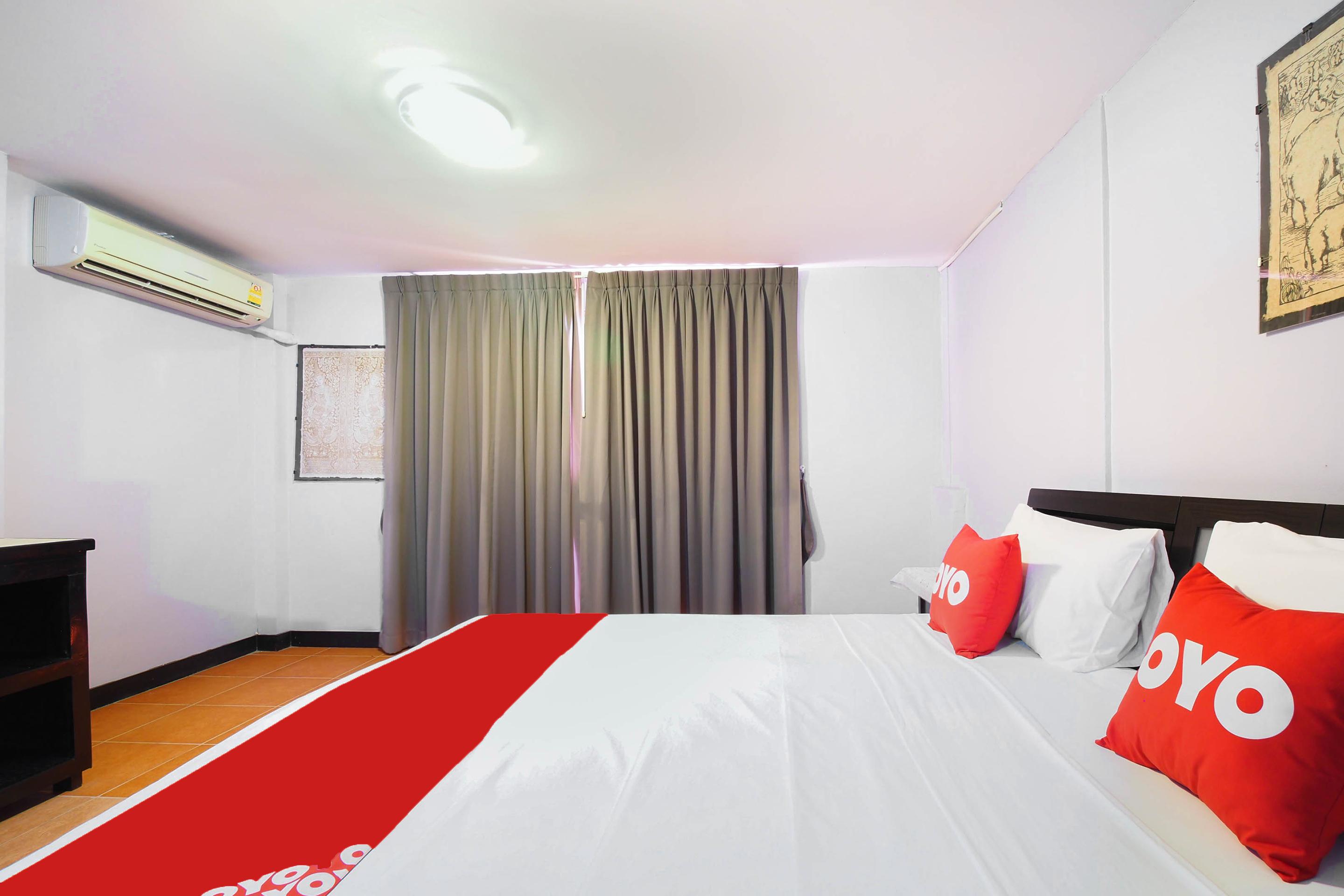 Hotel Oyo 963 Sunshine 2*