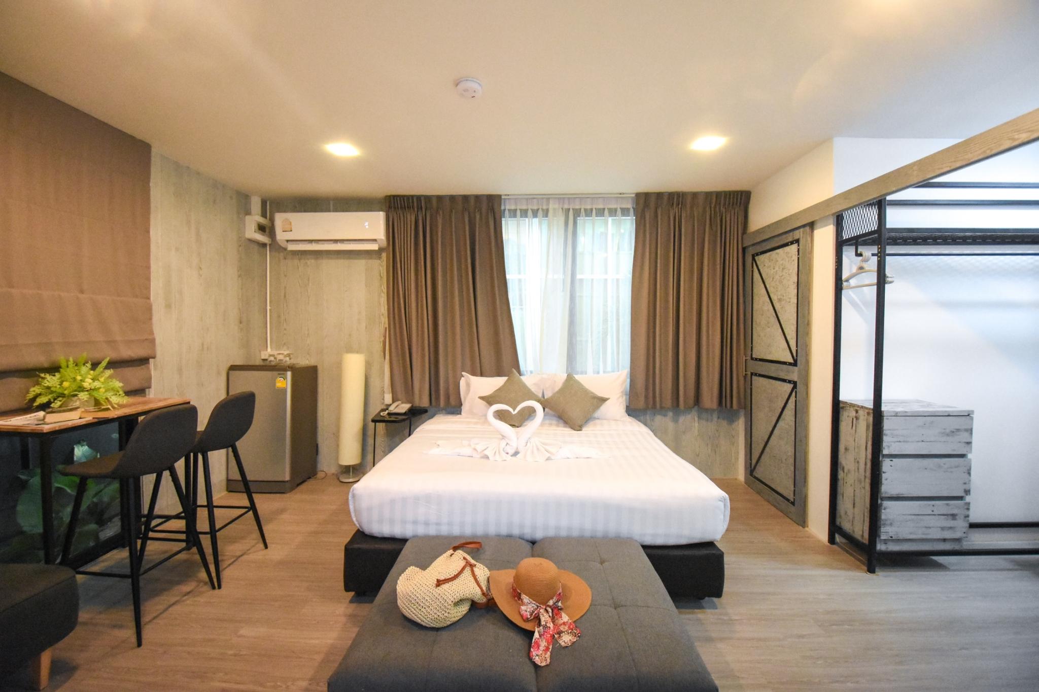 Hotel Basaya &