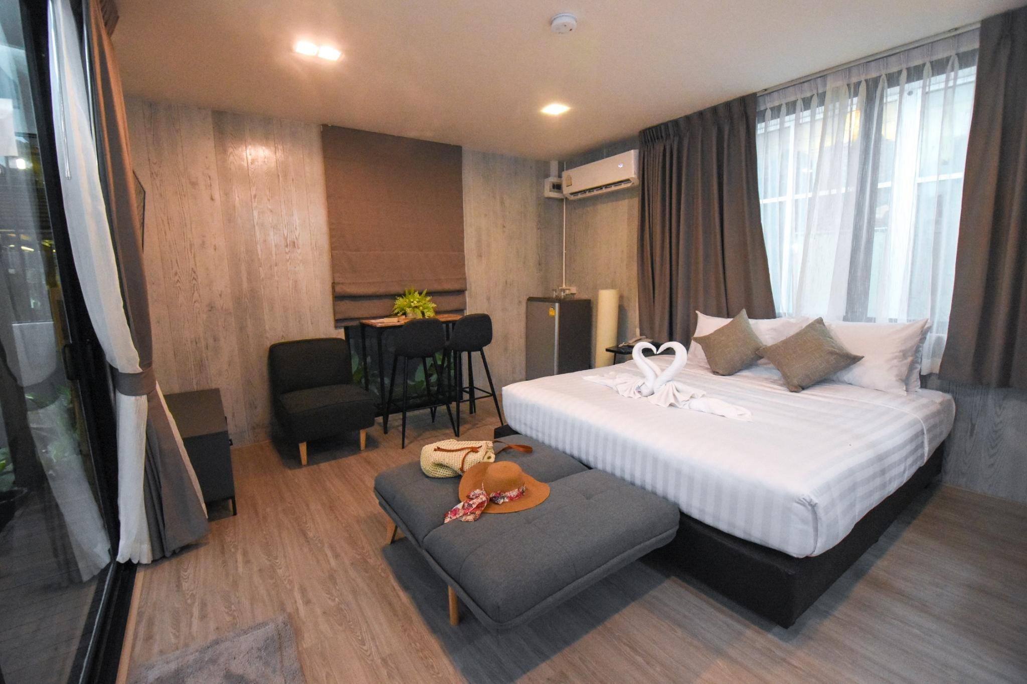 Basaya & Hotel