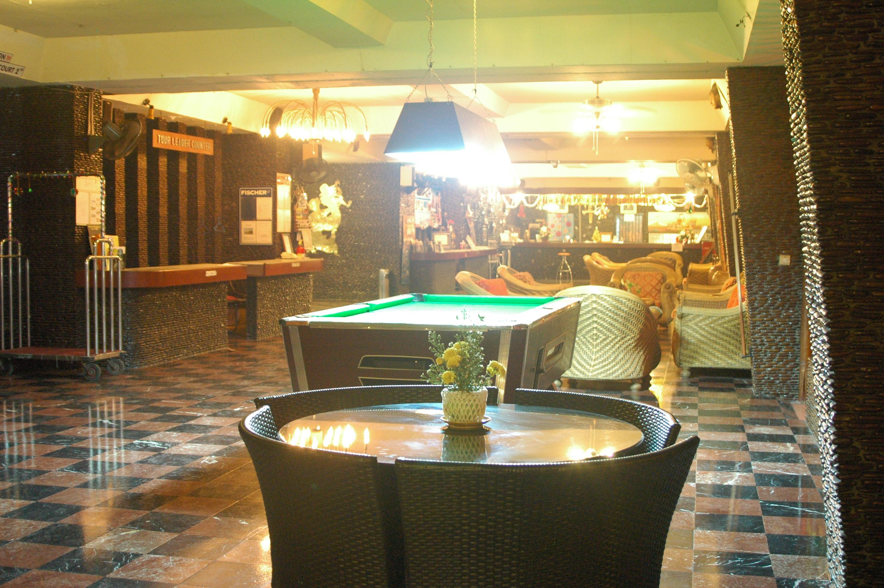 Basaya & 3* Pattaya