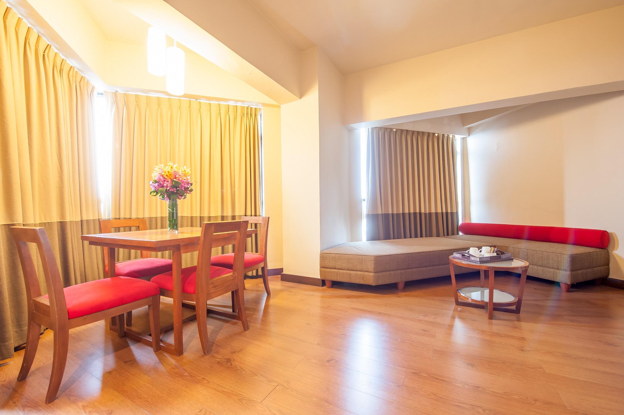 Hotel The Seasons - Sha Certified