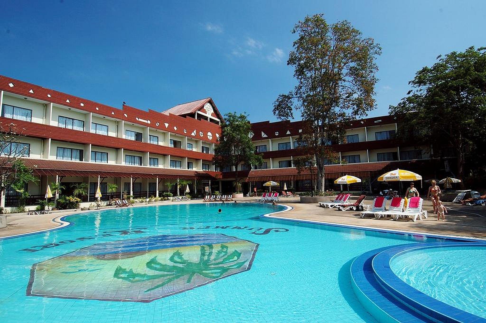 Garden Hotel 3*