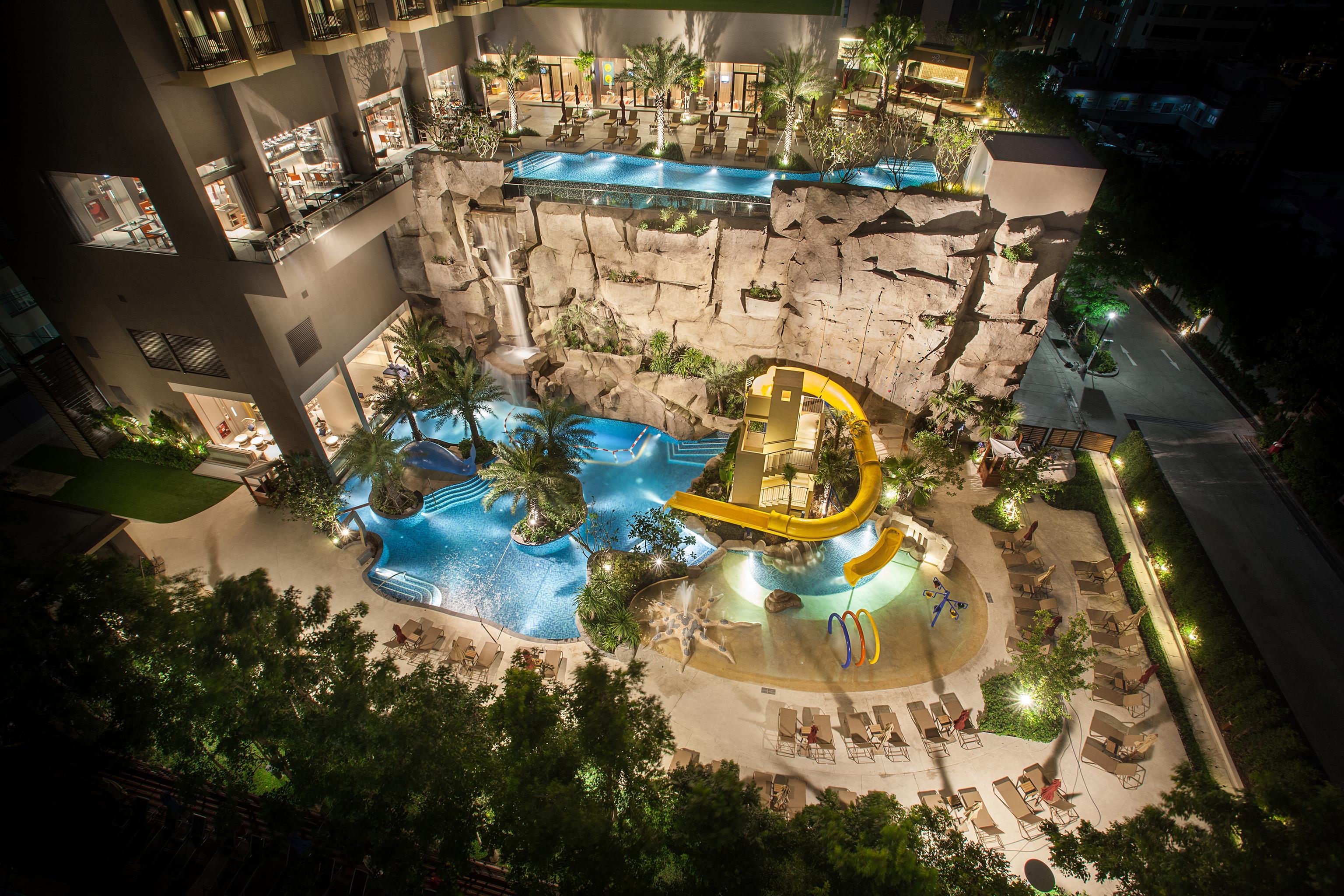 Mercure Ocean Hotel