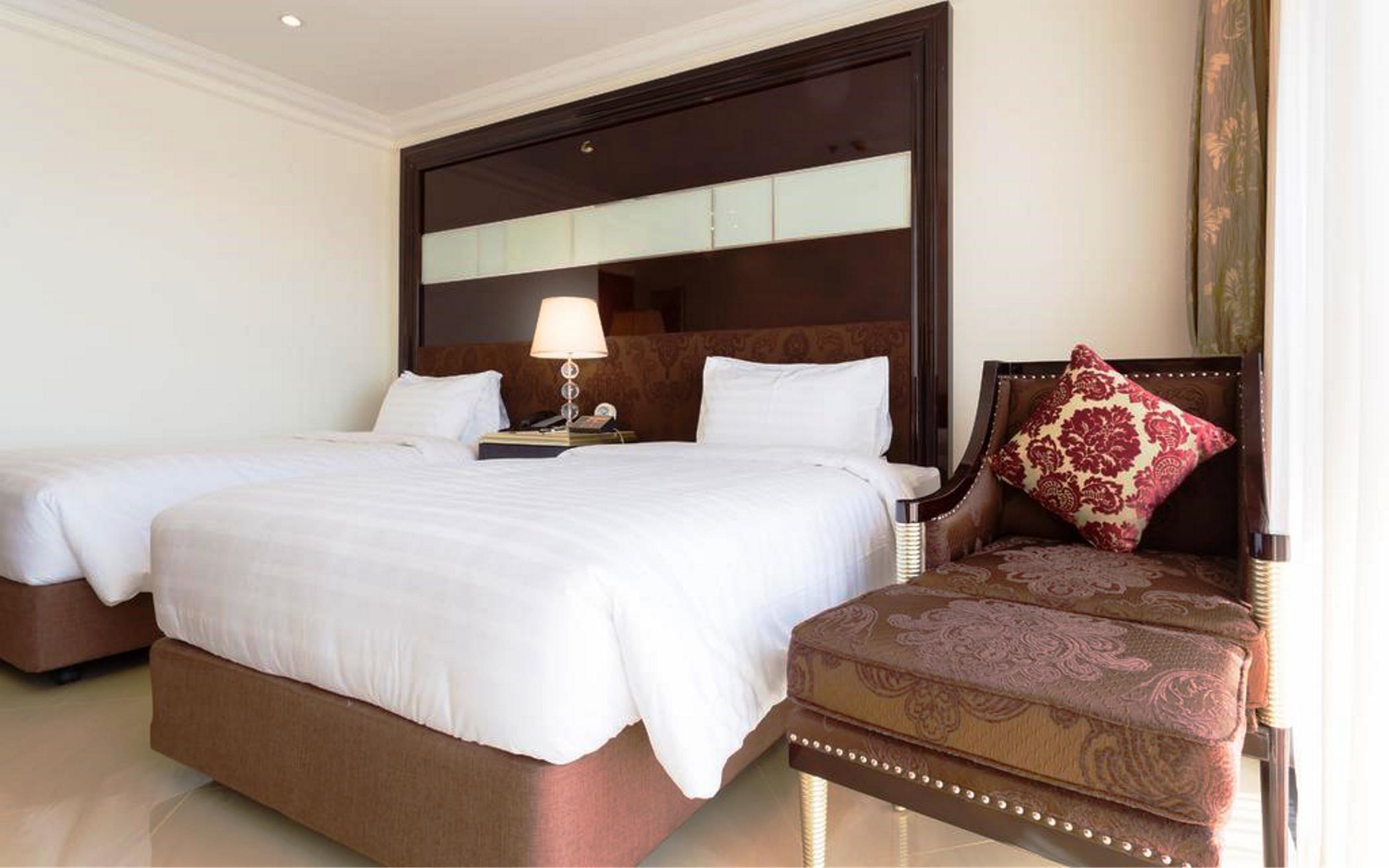 Lk President Hotel