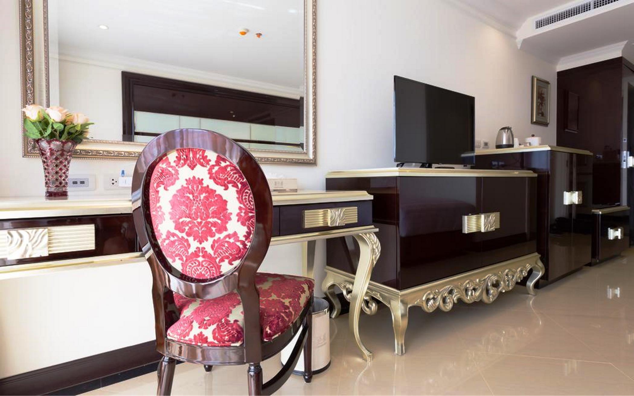 Lk President Hotel