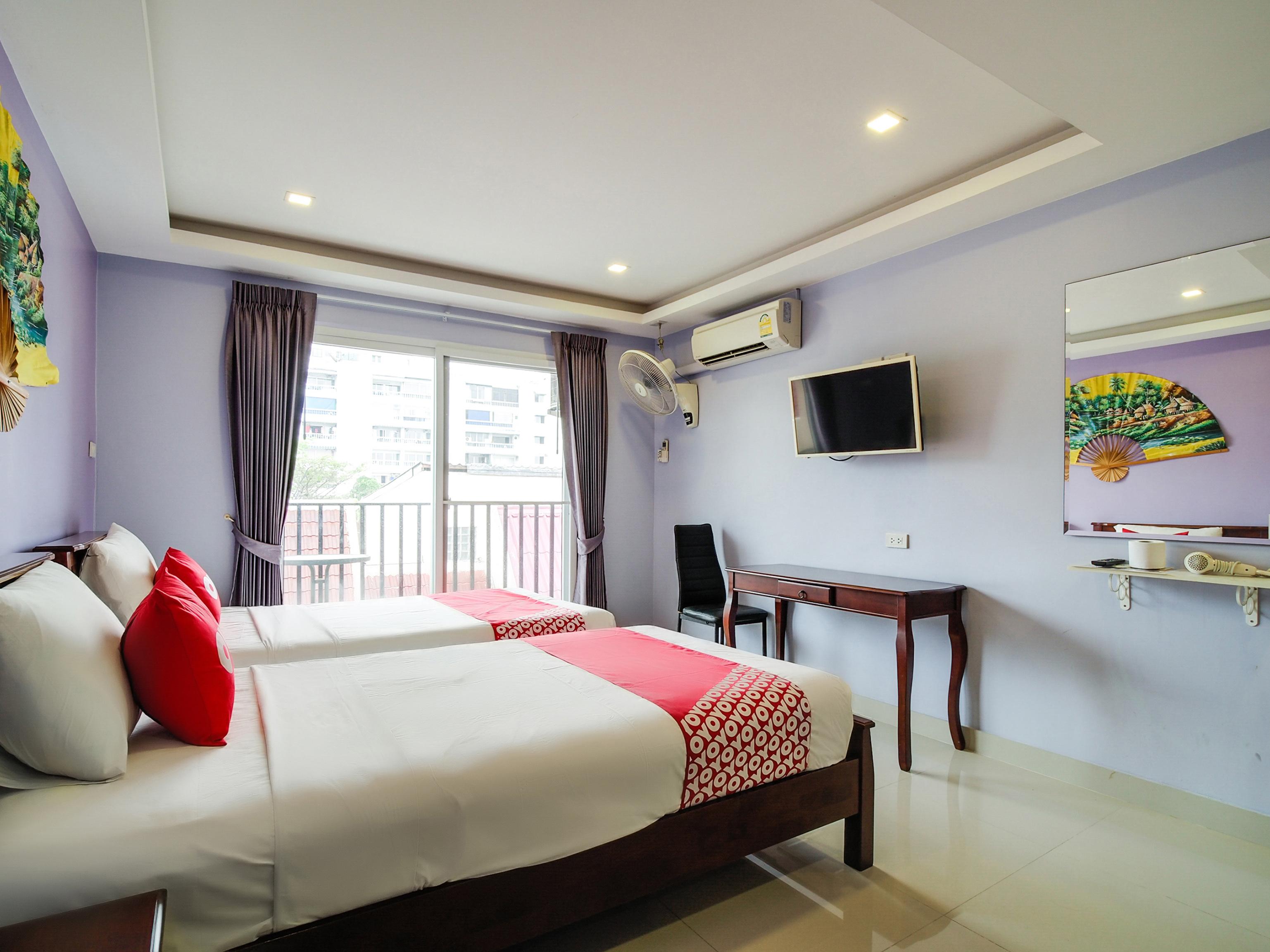 Patumnak Beach Guesthouse Hotel