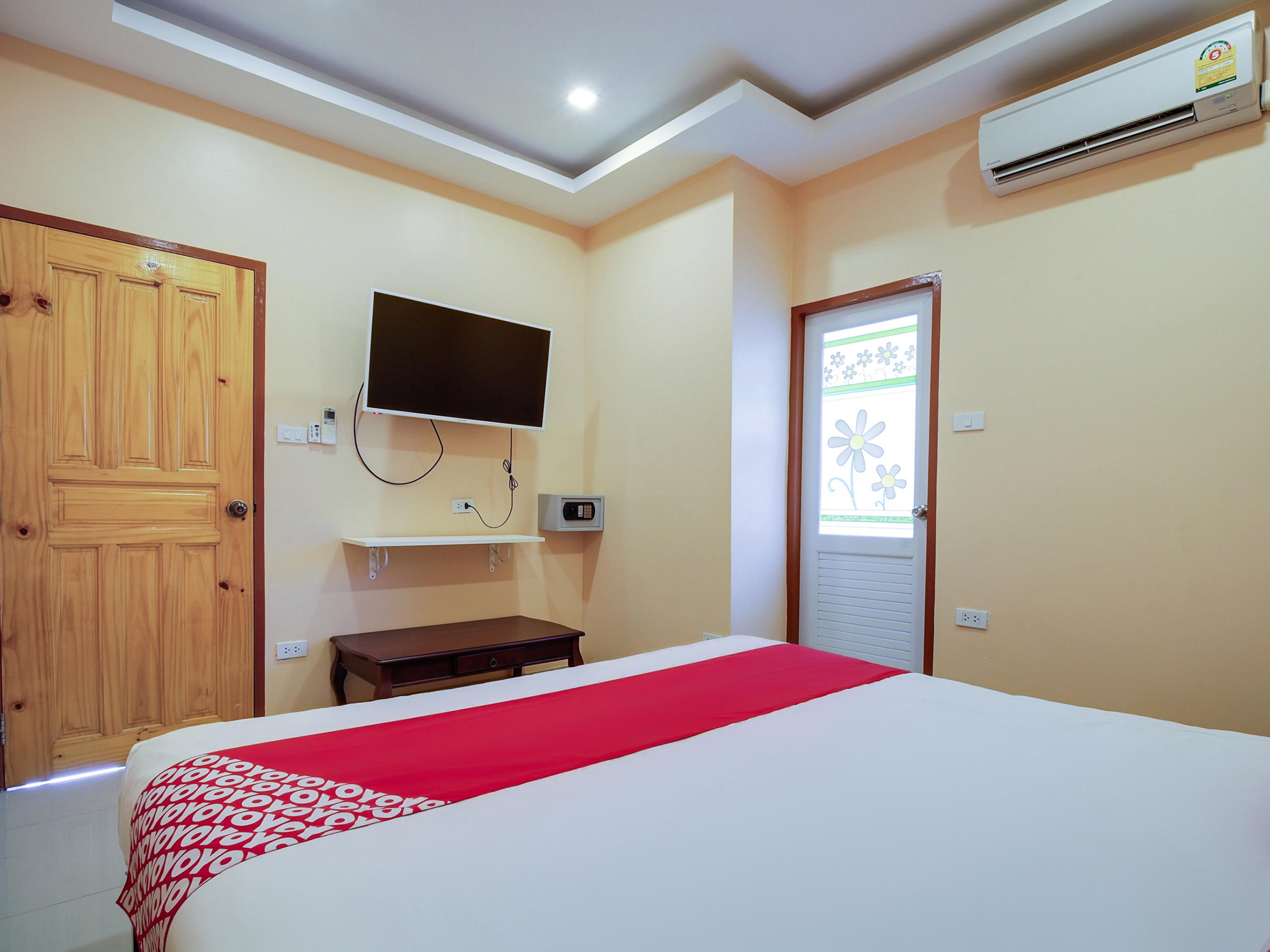 Patumnak Beach Guesthouse Hotel 2*