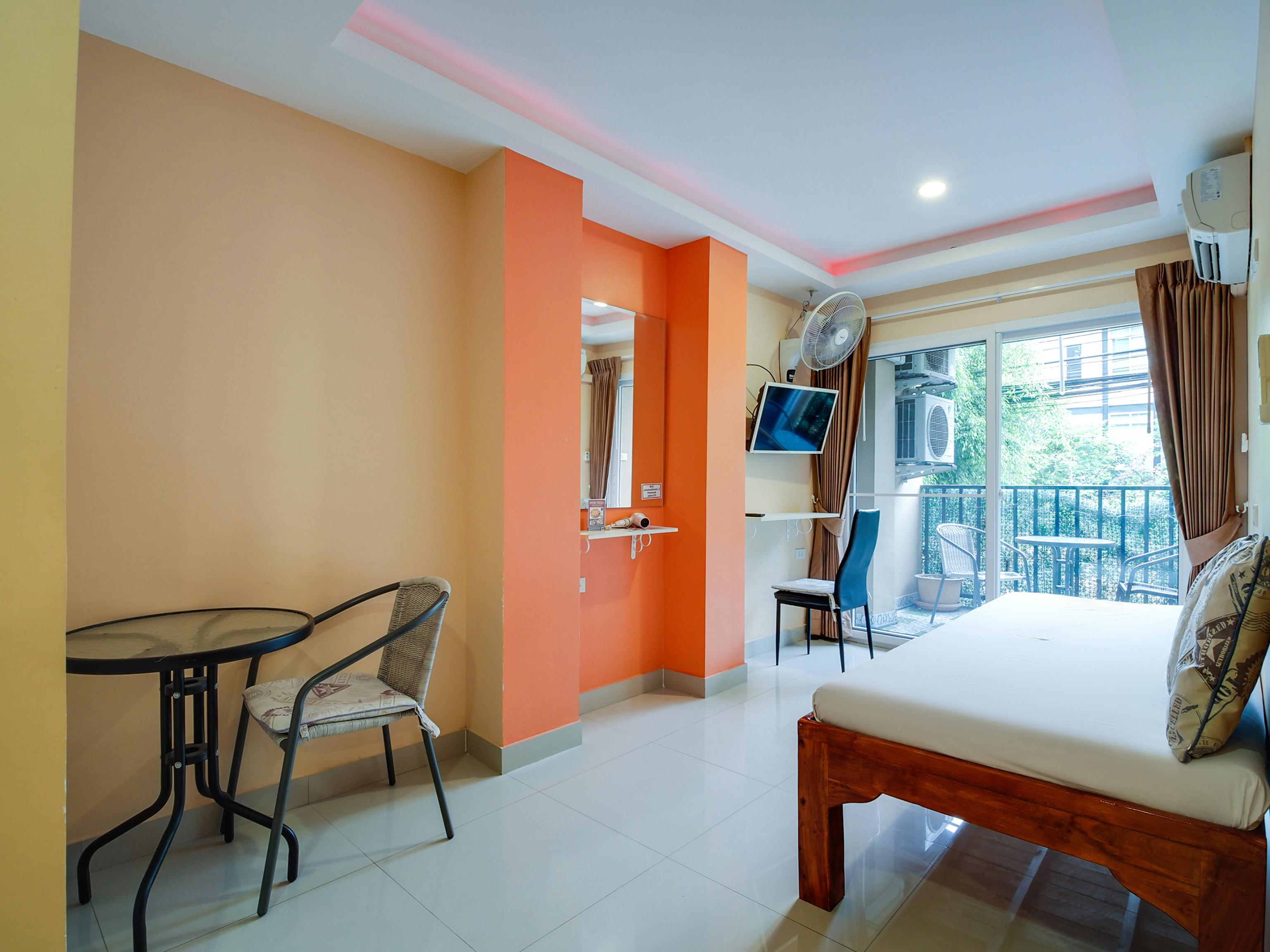 Patumnak Beach Guesthouse 2*