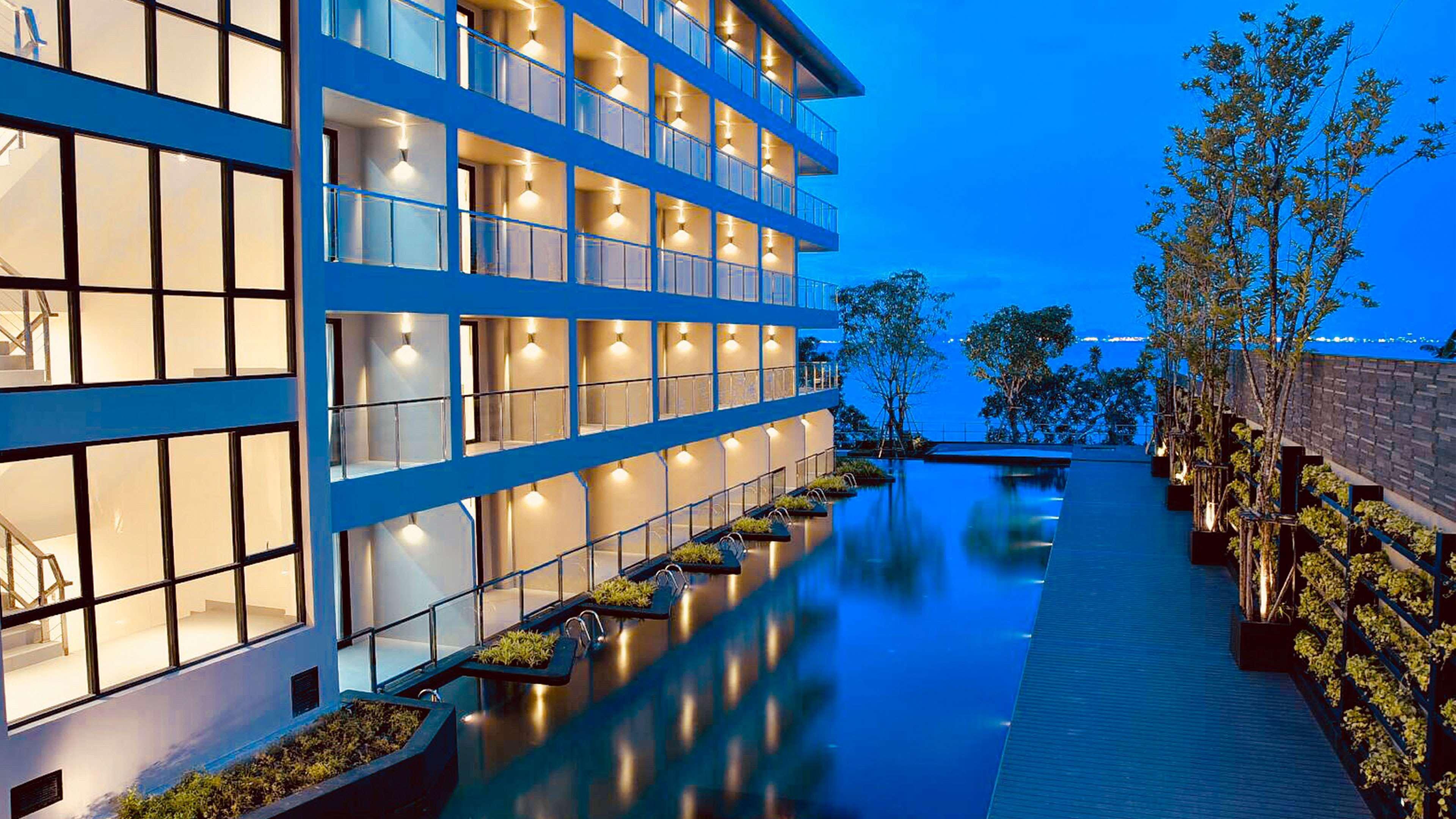 Golden Tulip Beachfront Pattaya