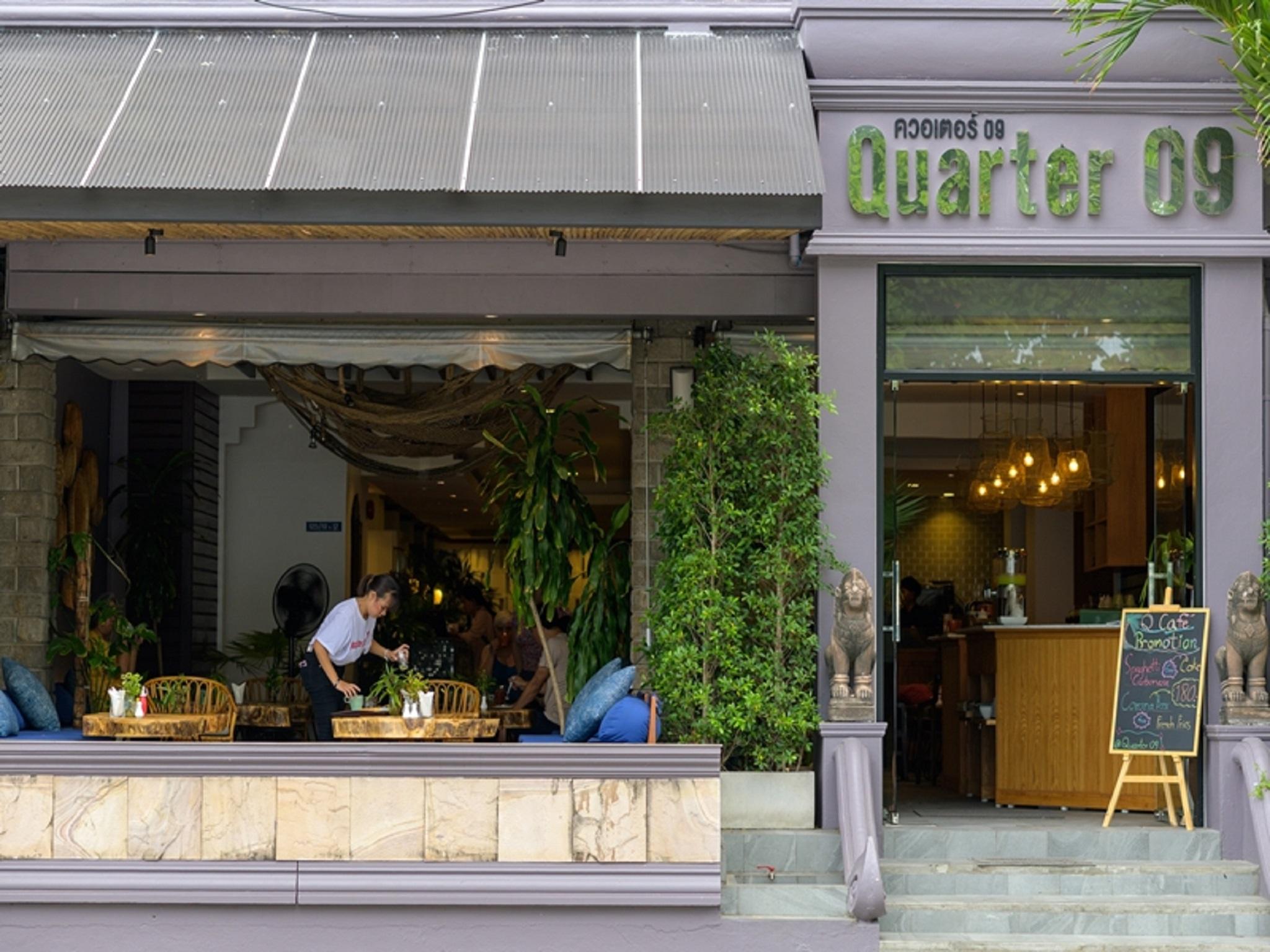 Quarter 09 Hotel