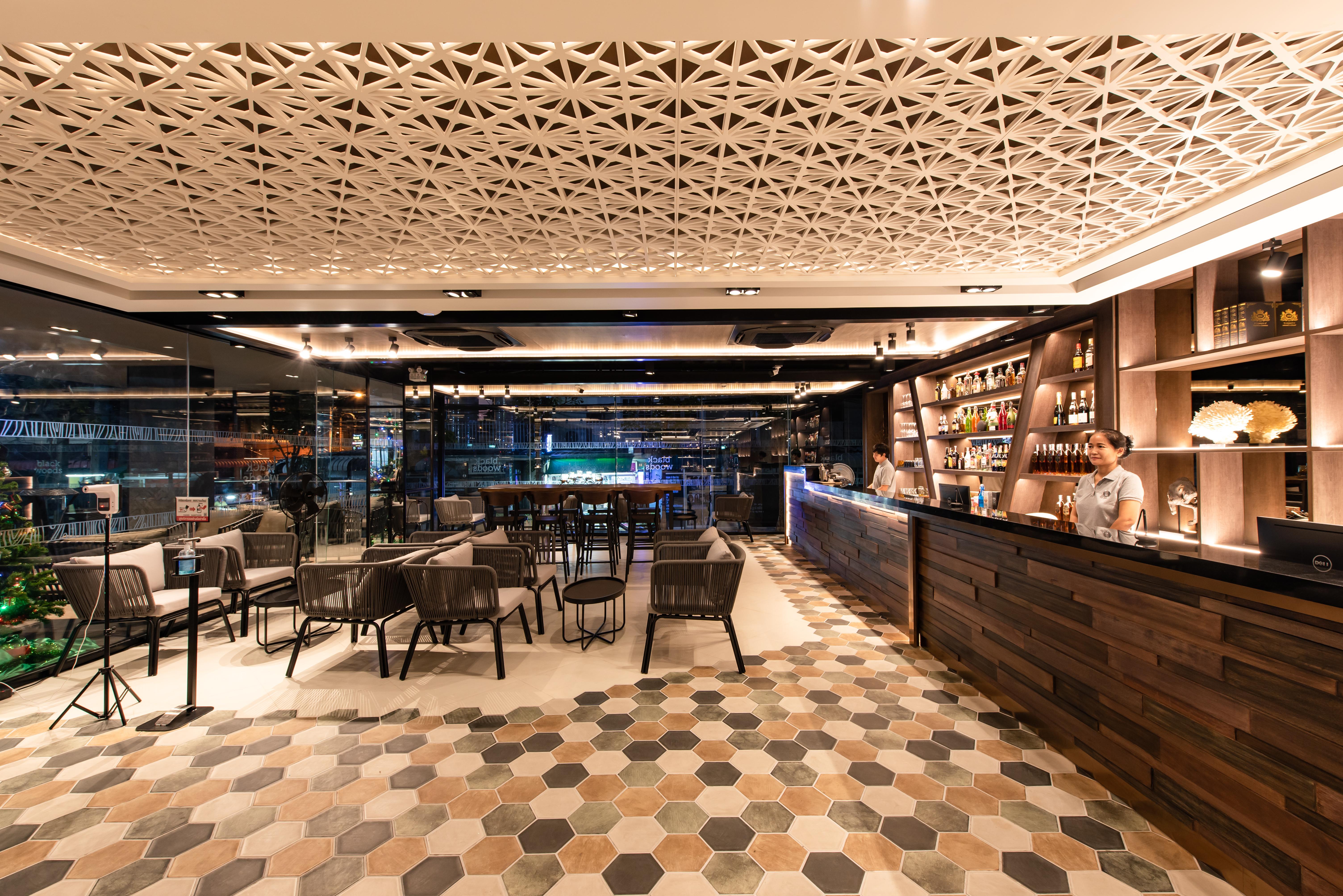 Blackwoods - Sha Extra 5*