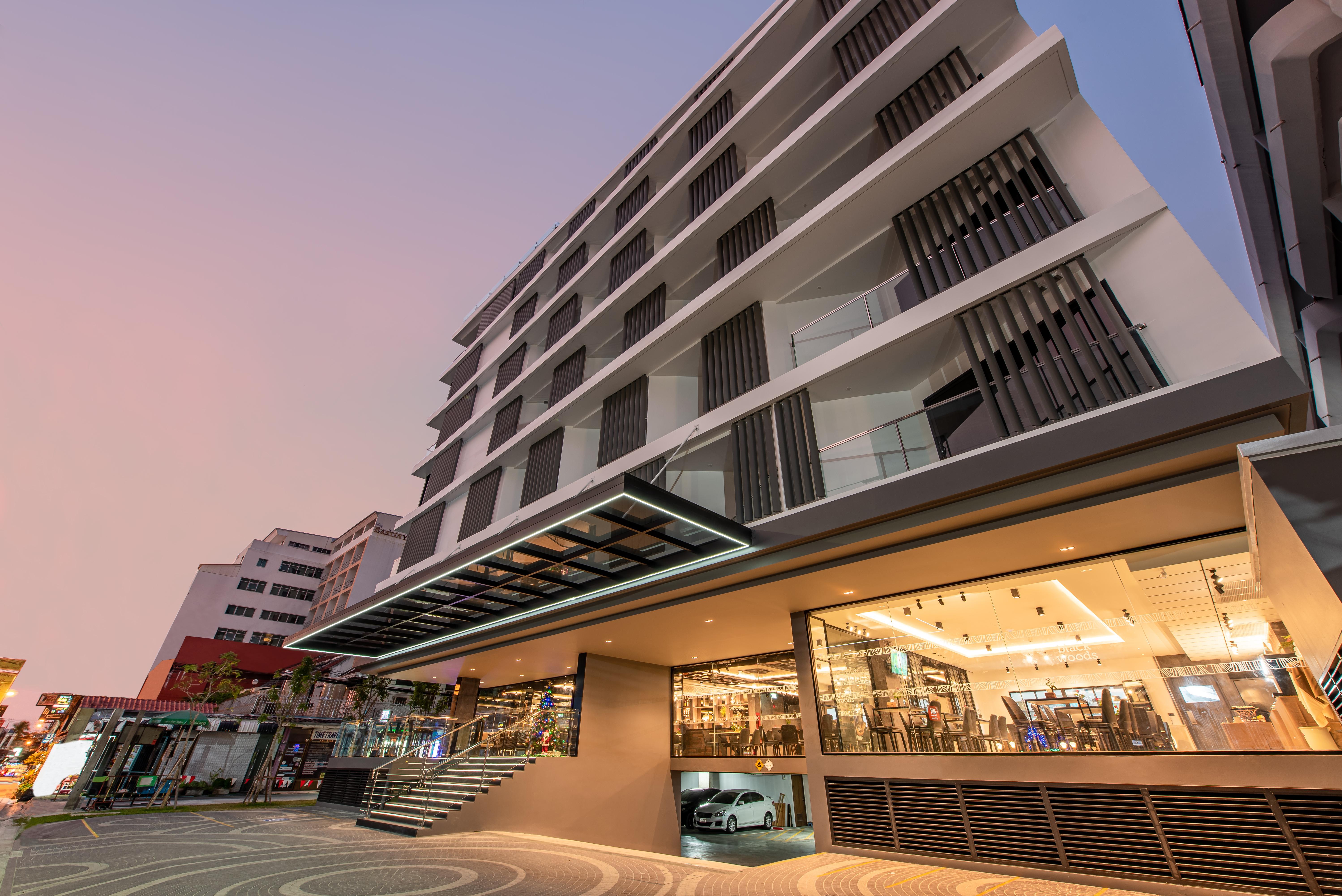 Blackwoods - Sha Extra Hotel Pattaya