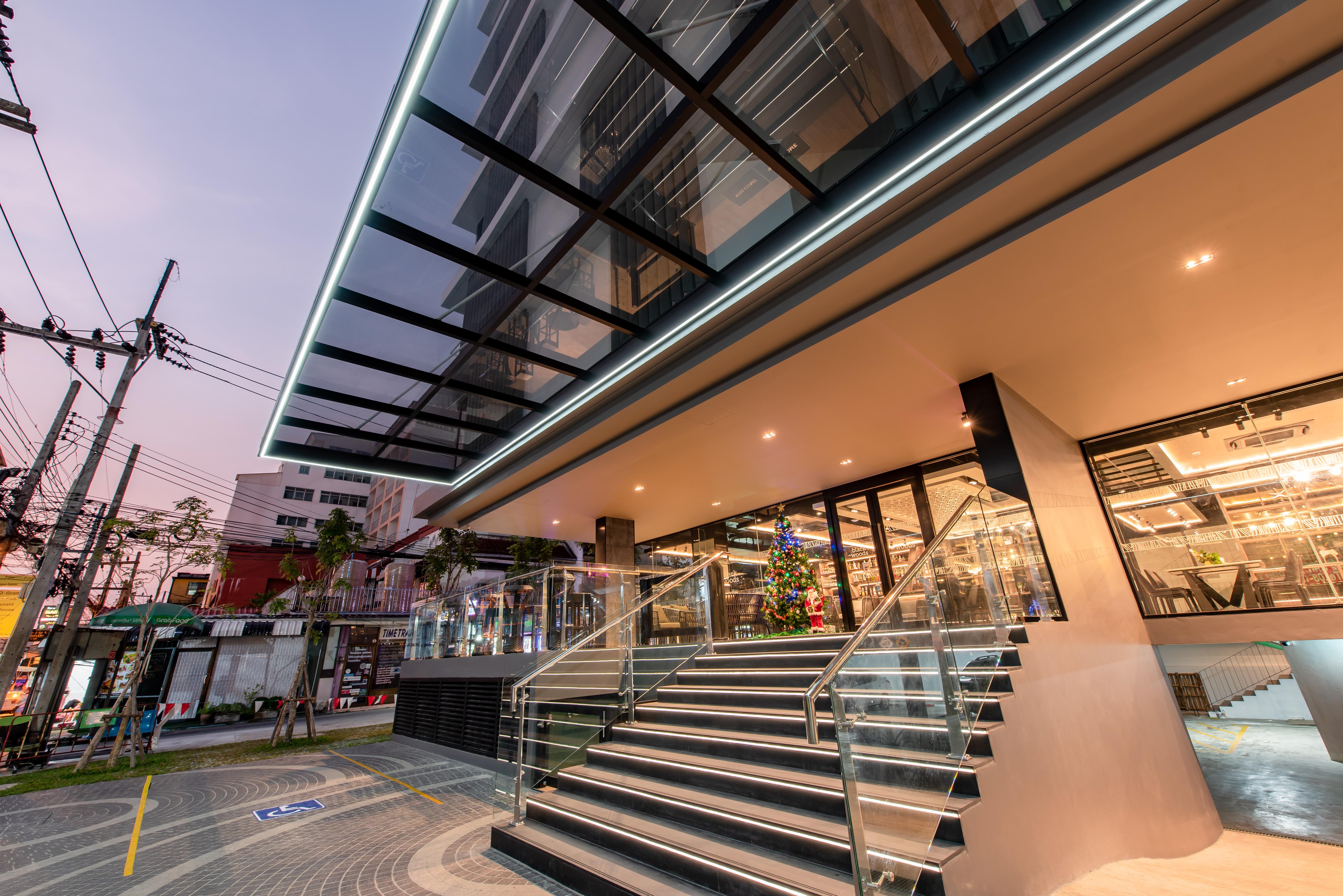 Blackwoods - Sha Extra Hotel