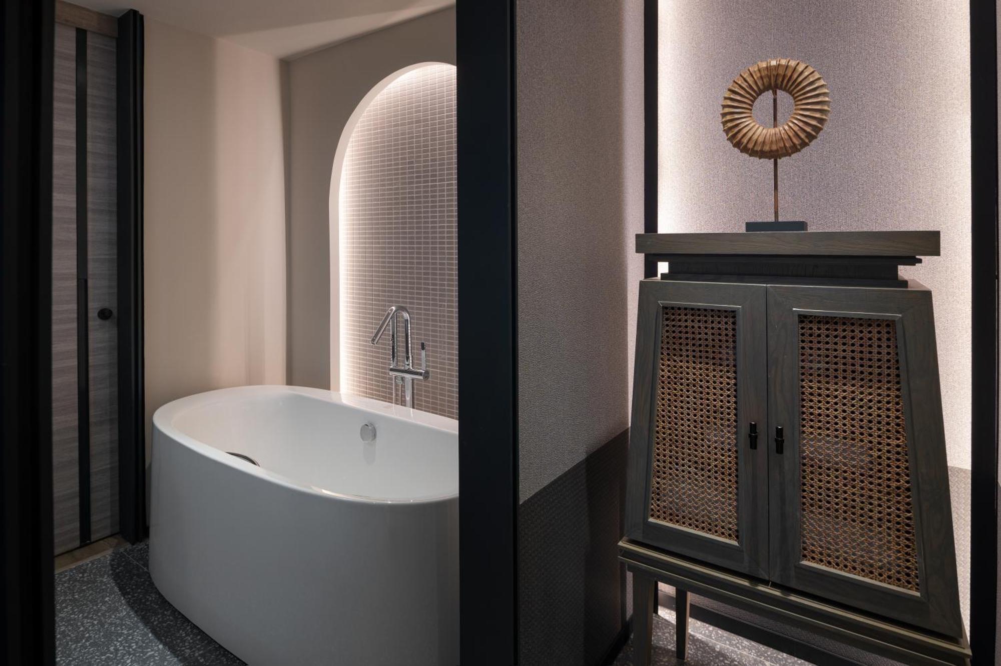 Cross Pratamnak Hotel 5*