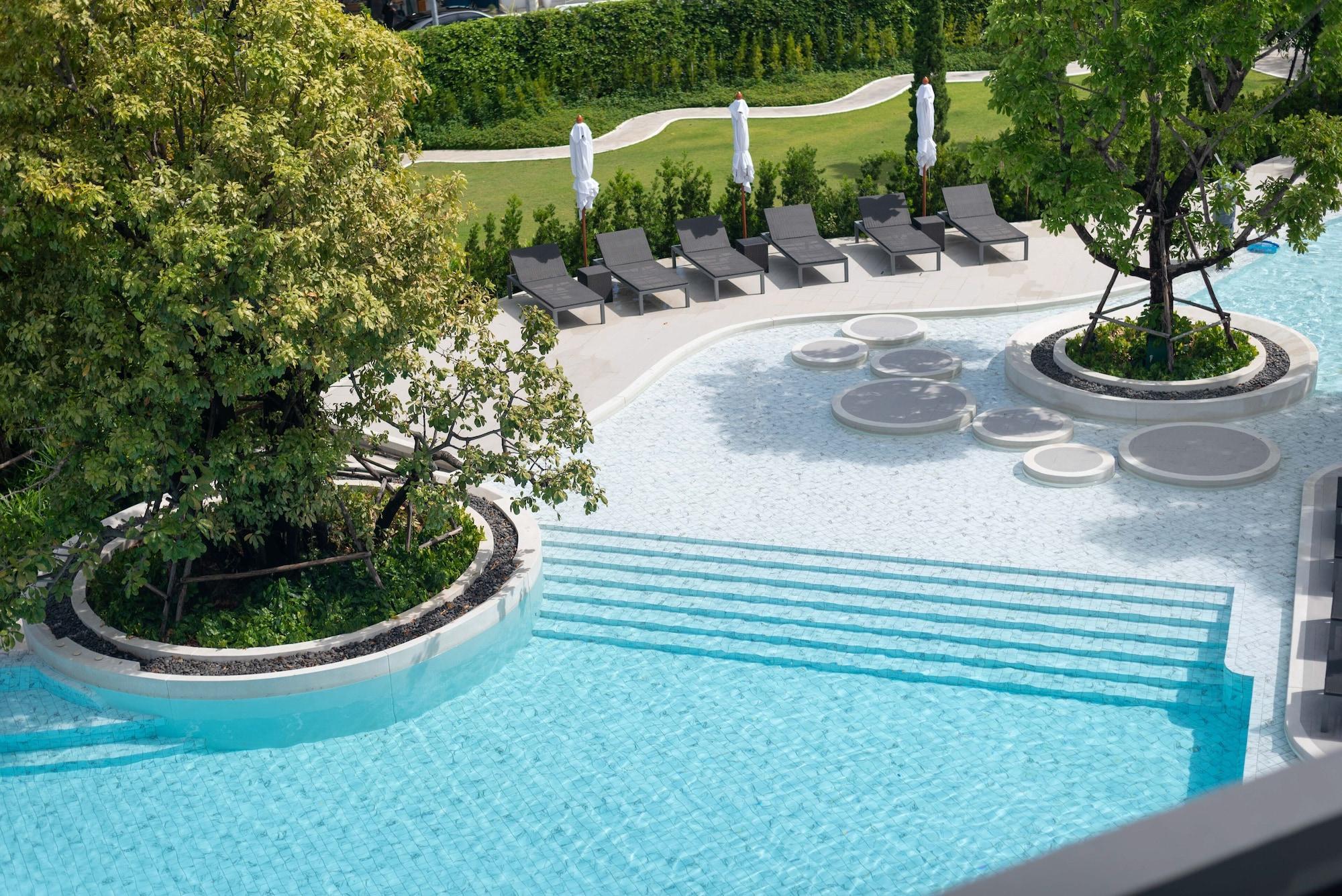 Cross Pratamnak Hotel 5*