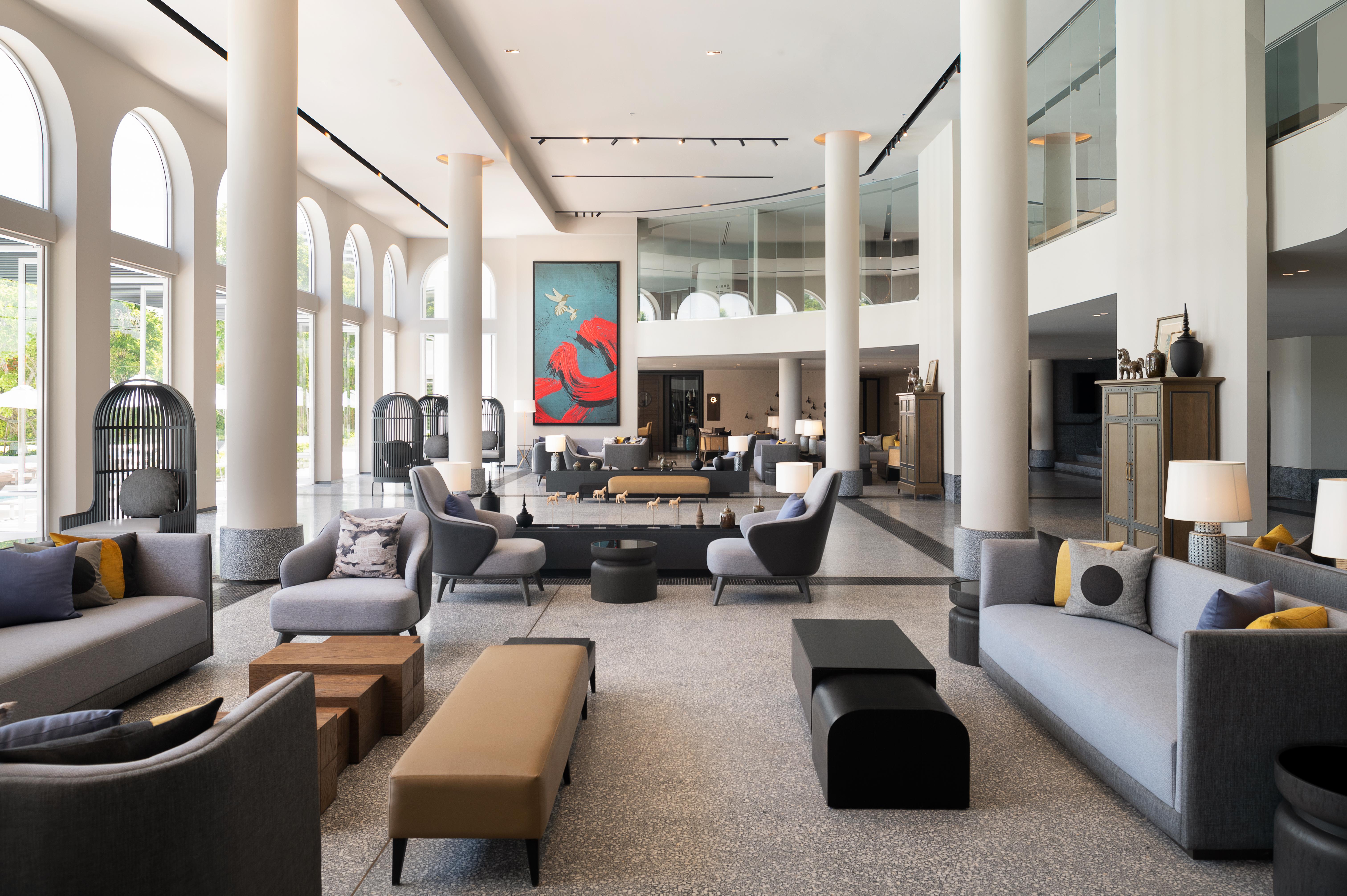 Cross Pratamnak Hotel