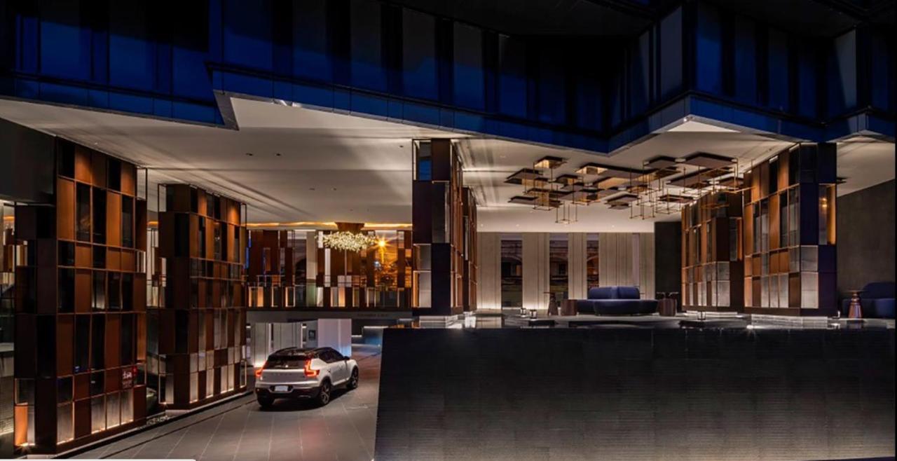 Edge Near Walking Street Apartment Pattaya