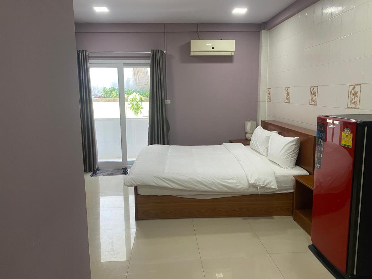 Hug Me Hostel