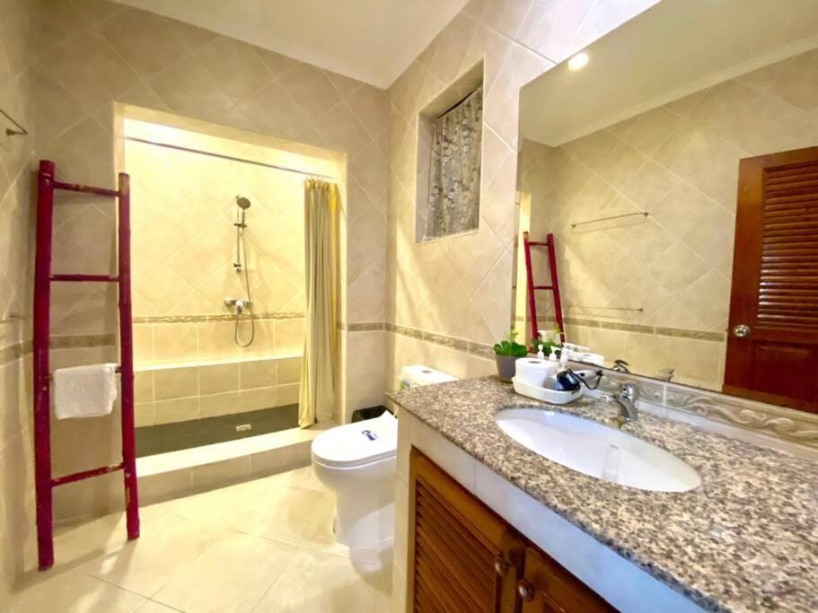 Villa Majestic Poolvillas 2 Bedrooms & Cozy Pattaya