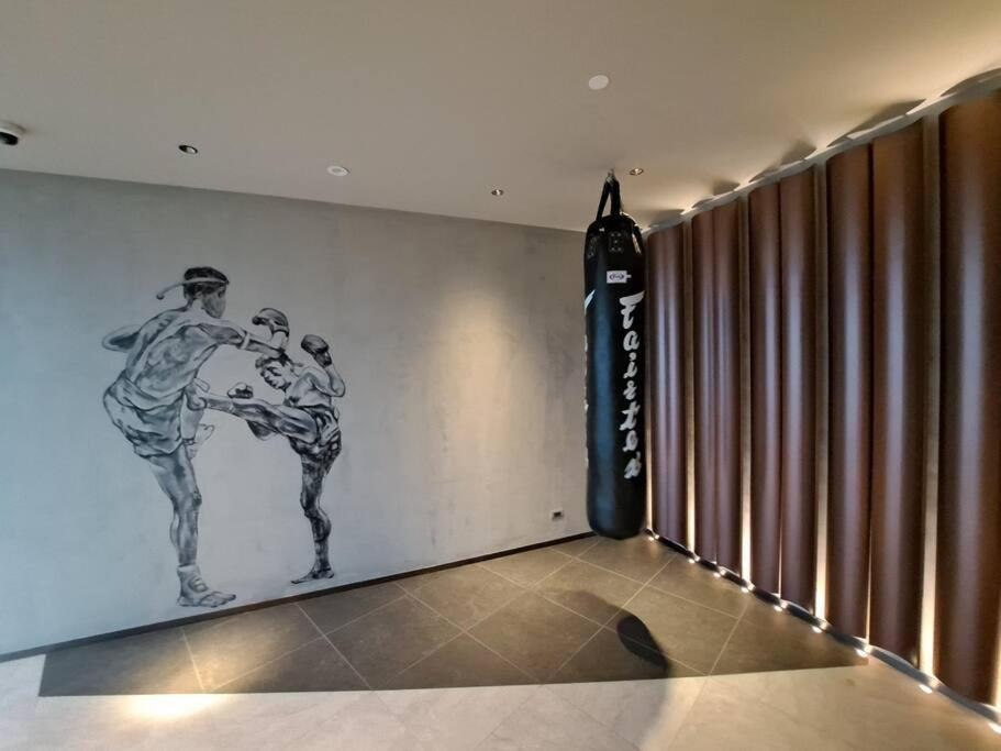 Apartment Downtown Chic Rooftop Pool #en797 Pattaya