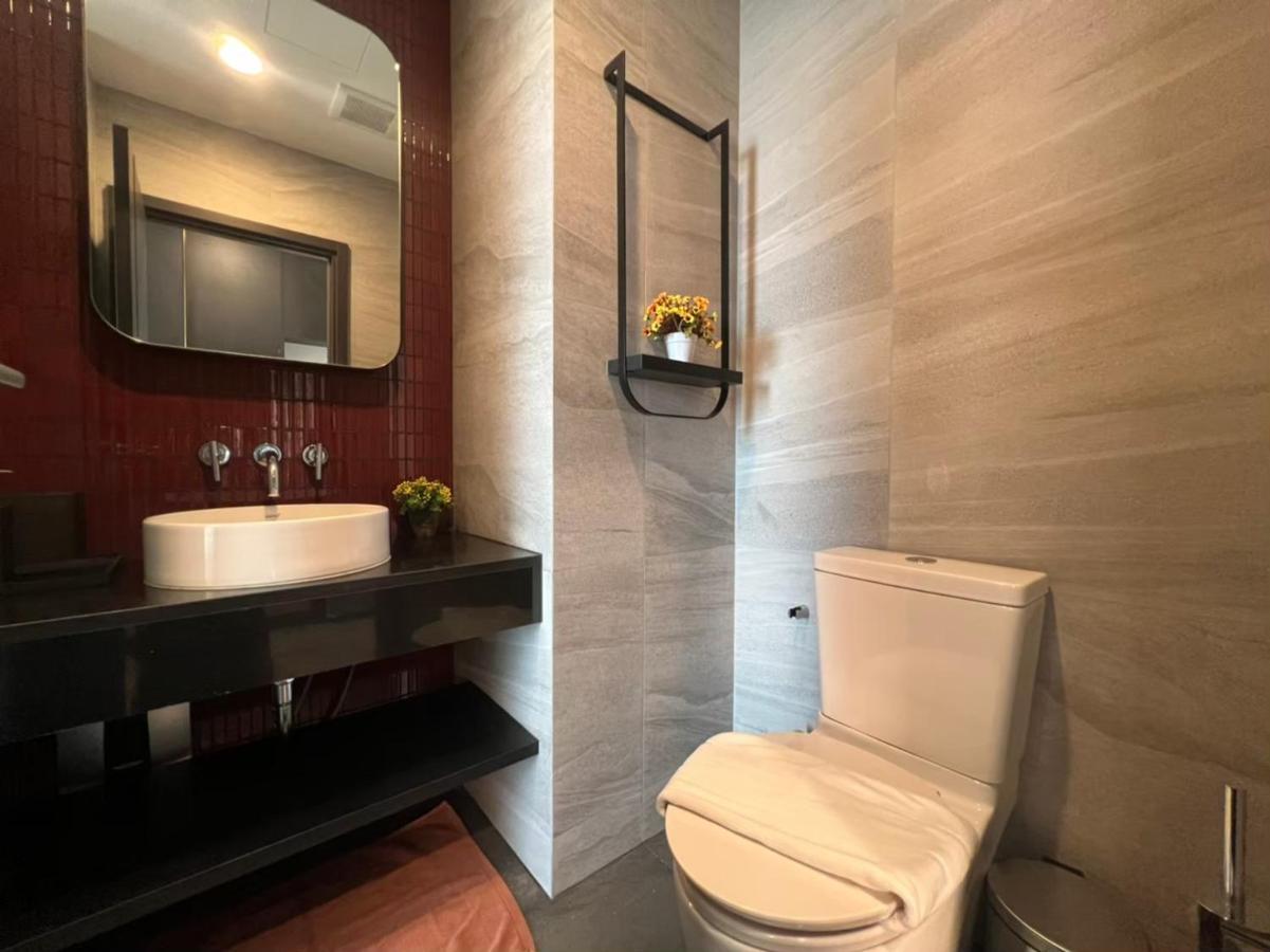 Apartment Downtown Chic Rooftop Pool #en797 *