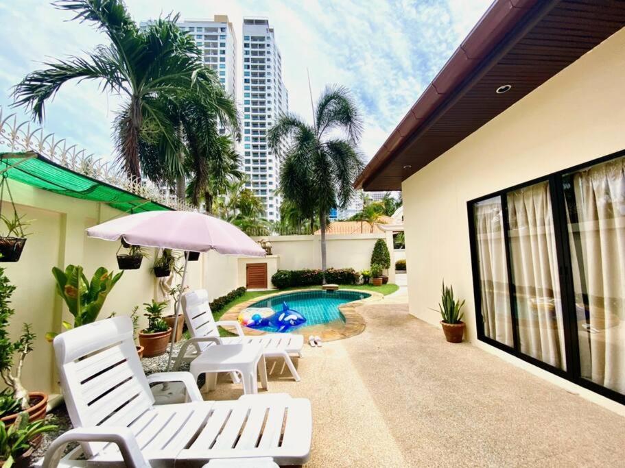 Majestic Poolvillas 2 Bedrooms & Cozy Villa