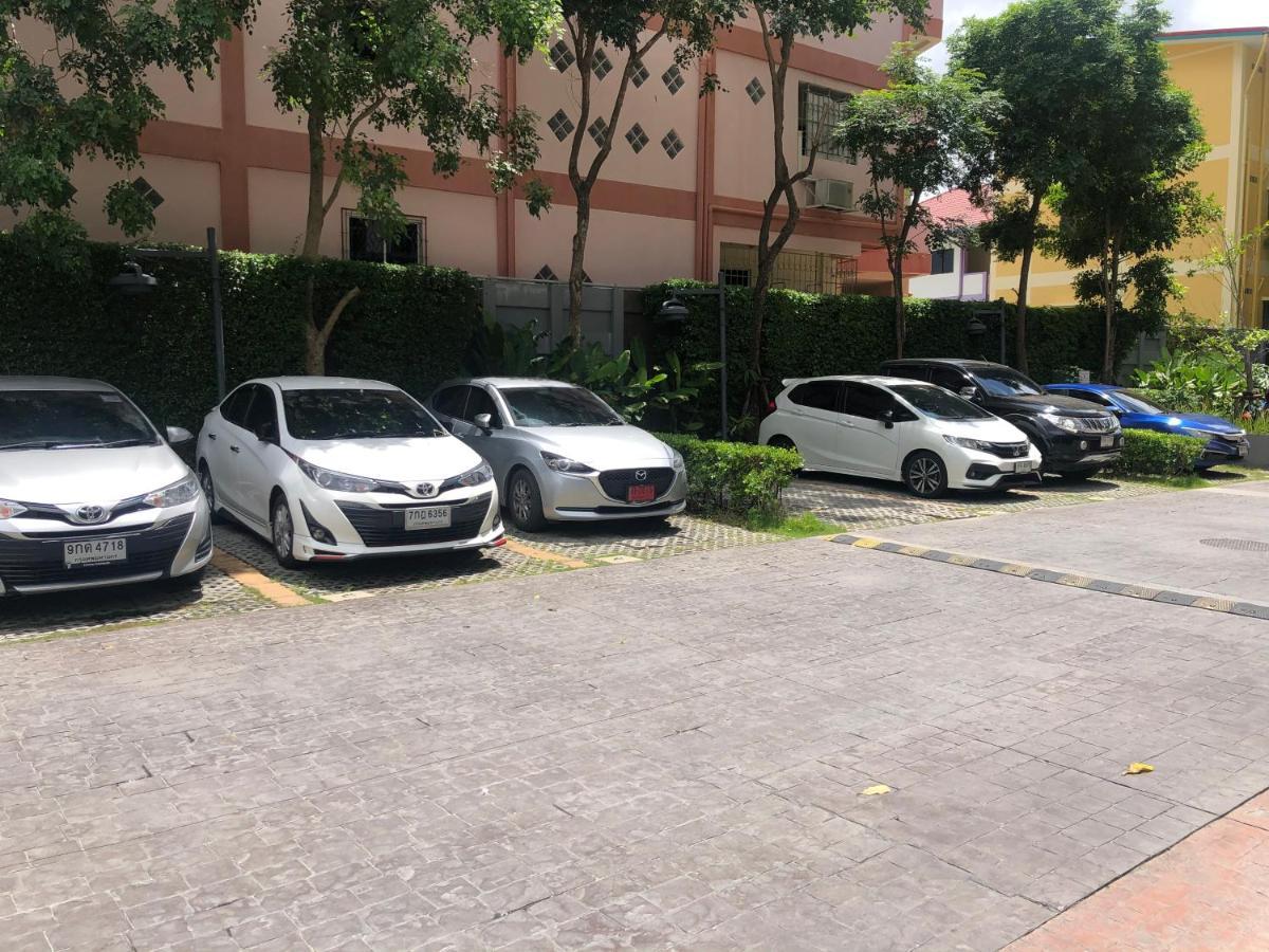 Unixx Sea View Apartment *