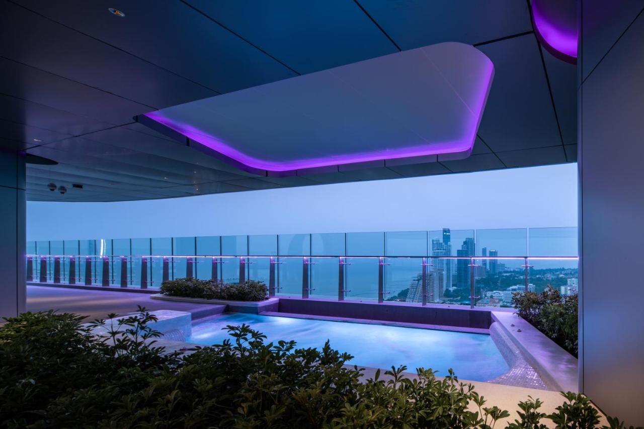 Grande Centre Point Space Hotel